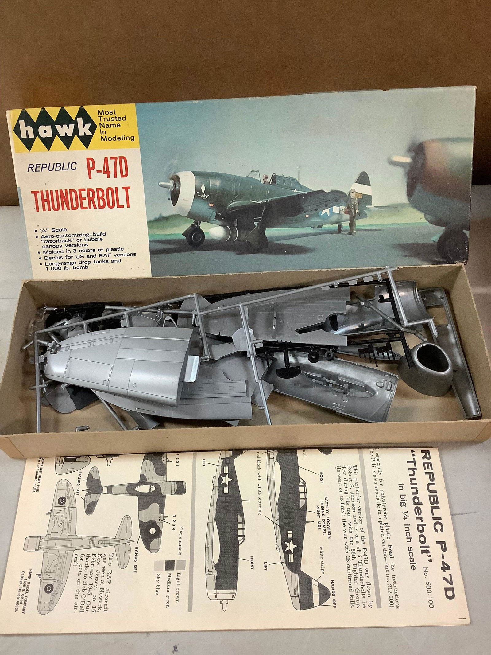 Vintage Hawk P-47D Thunderbolt plane model (1 of 1)