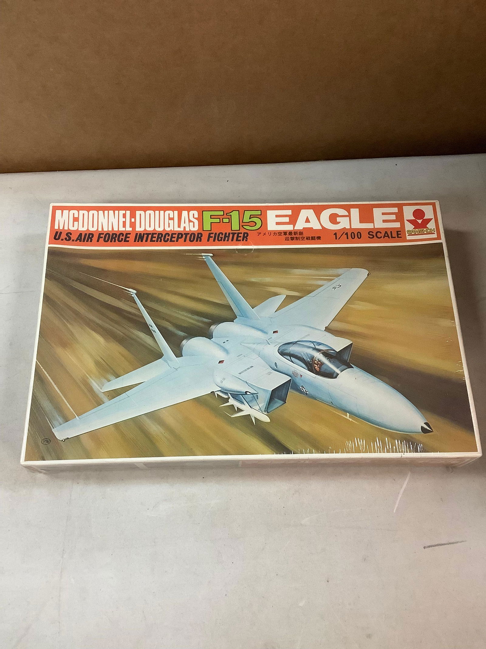 Vintage Mcdonnel-douglas F-15 eagle plane model sealed (1 of 1)