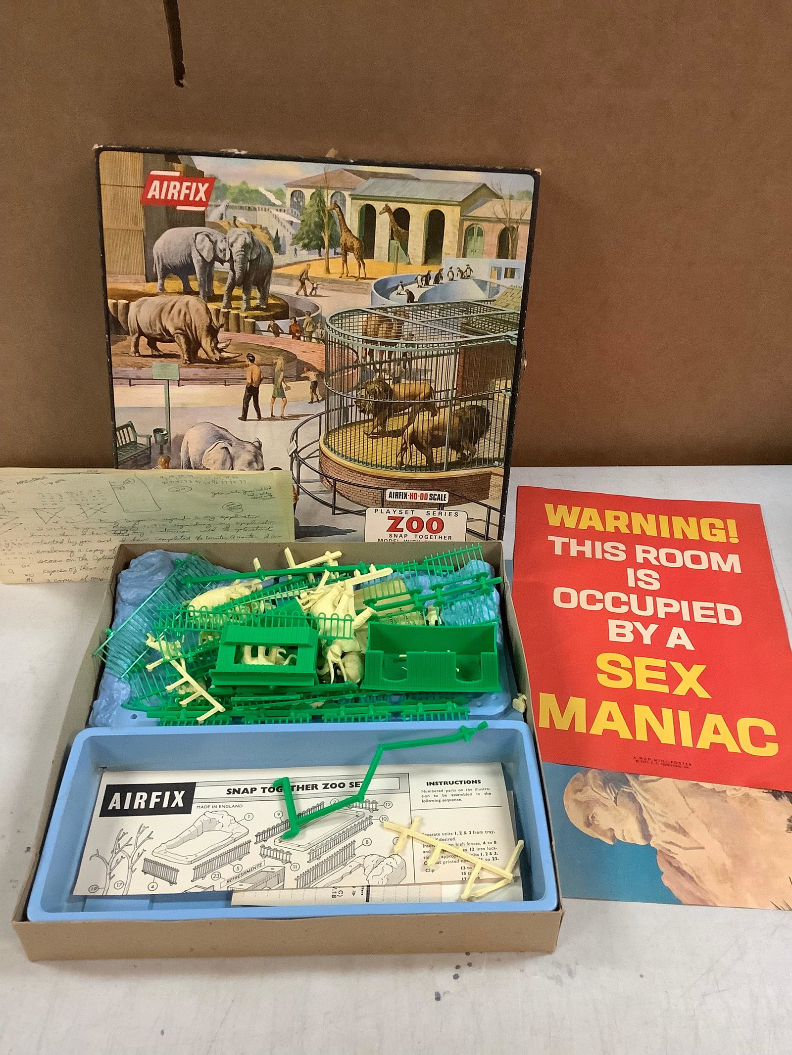 Vintage Airfix playset series Zoo model: Vintage Airfix playset series Zoo model