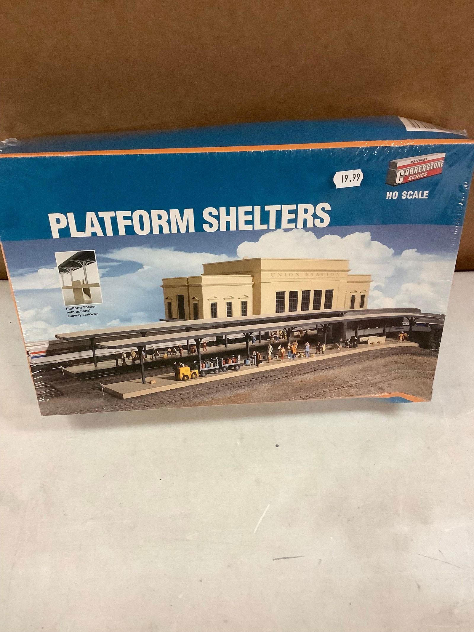 Vintage cornerstone Platform shelters model: Vintage cornerstone Platform shelters model