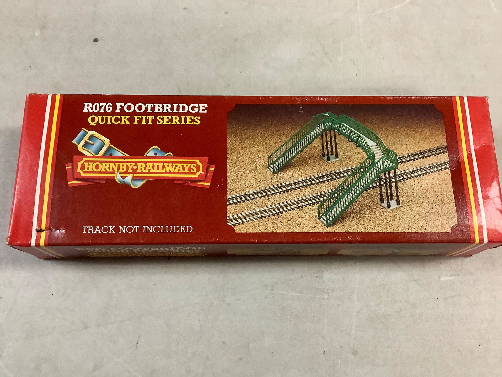 R076 Foot Bridge Quick Fit Series Hornby railways (1 of 1)