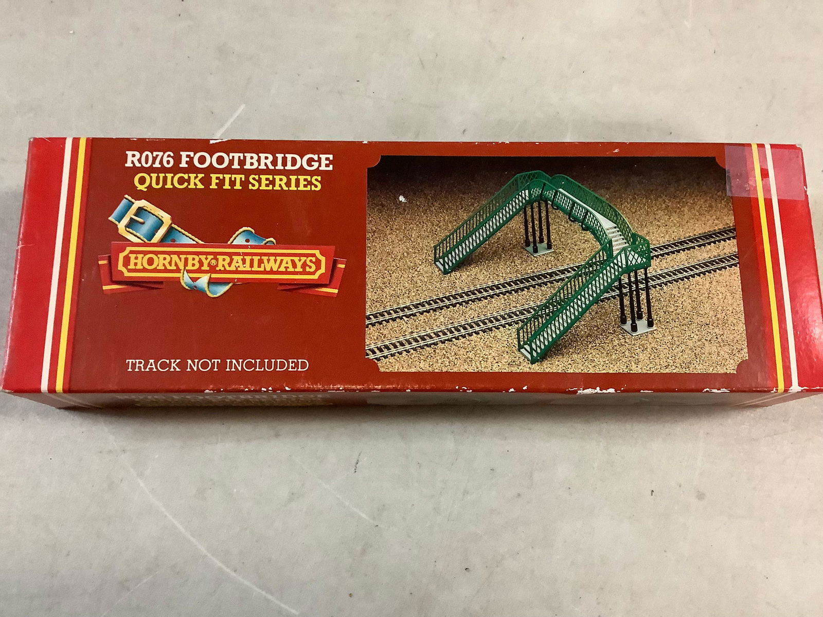 R076 Foot Bridge Quick Fit Series Hornby railways (1 of 1)