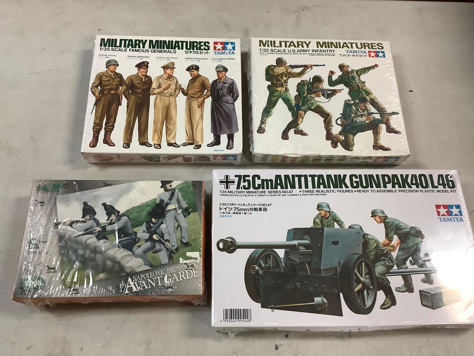 U.S. army infantry miniature scale figurines and more (1 of 1)