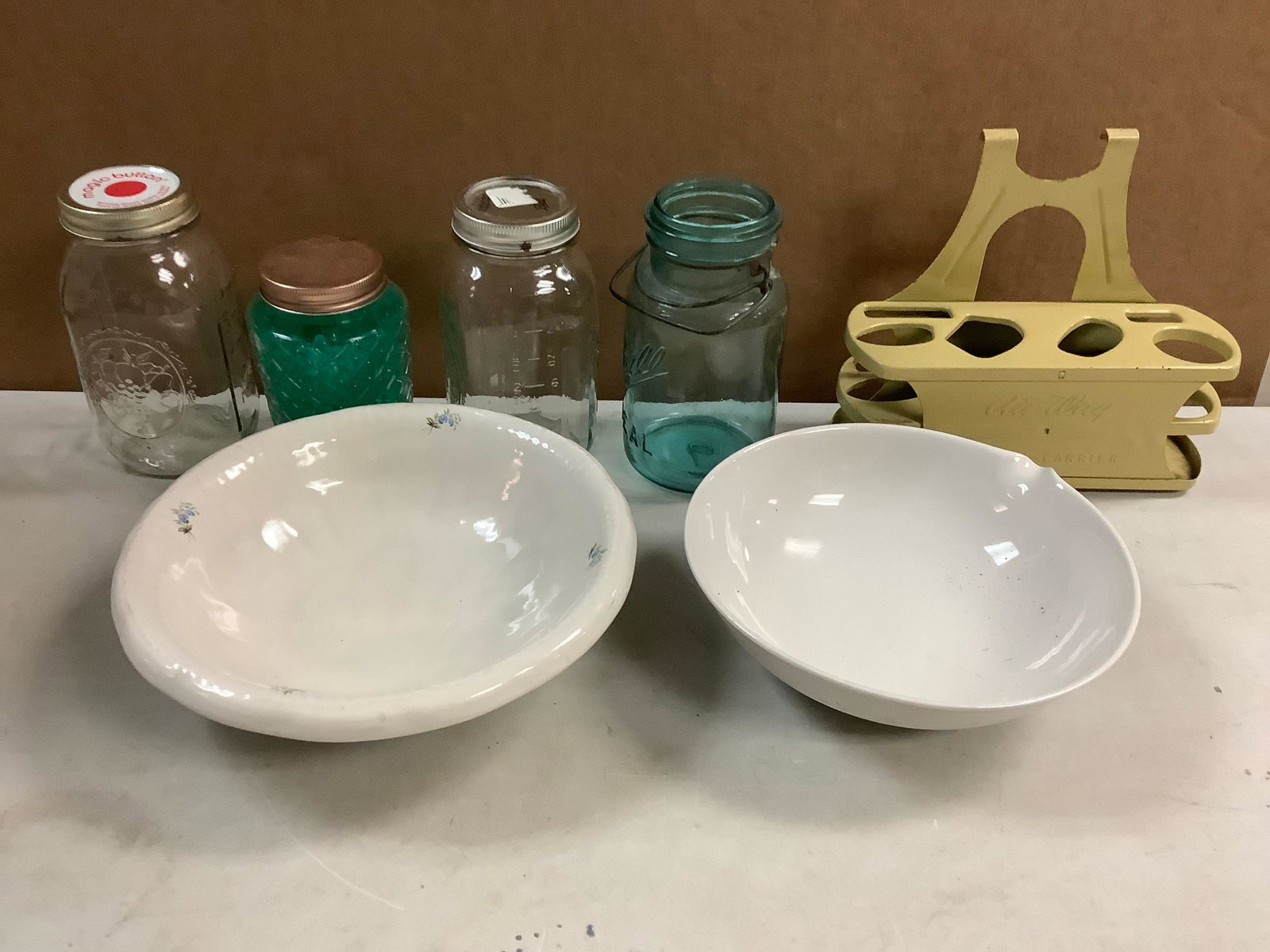 Lot of assorted vintage mason jars, bowls, and an air-way attacha-carrier: Lot of assorted vintage mason jars, bowls, and an air-way attacha-carrier