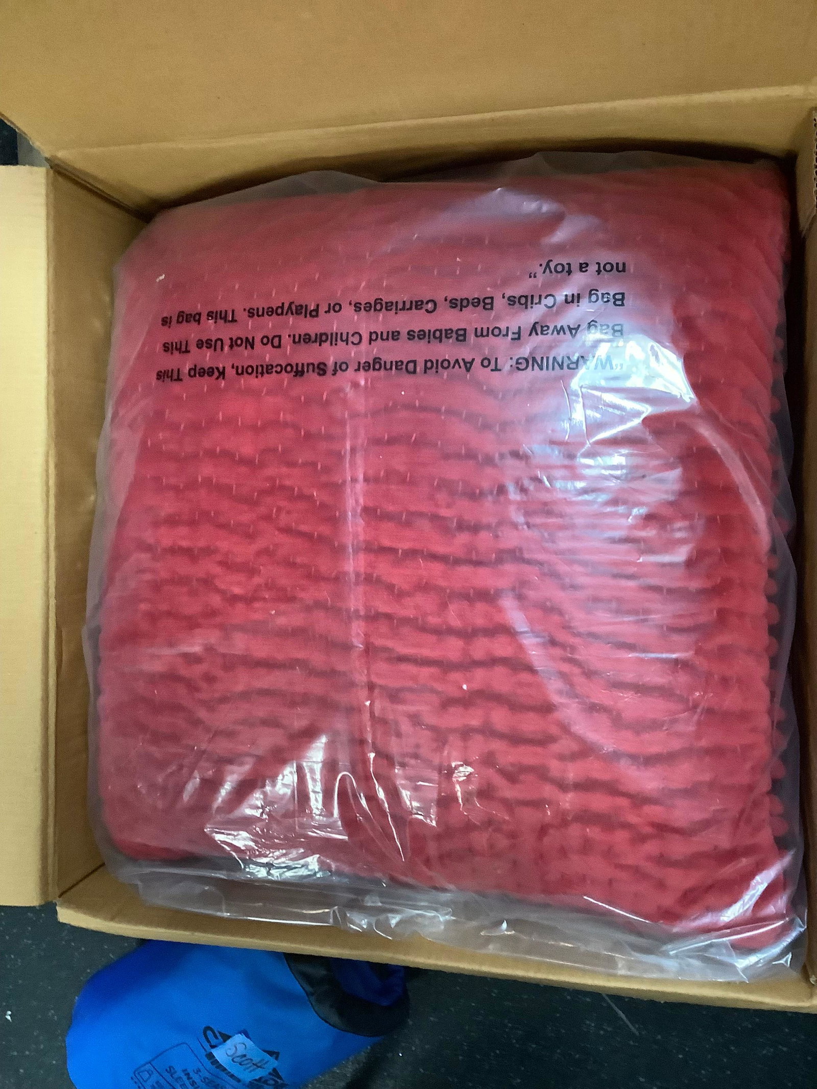 lot of 2 red throw pillows **NEW** (1 of 1)