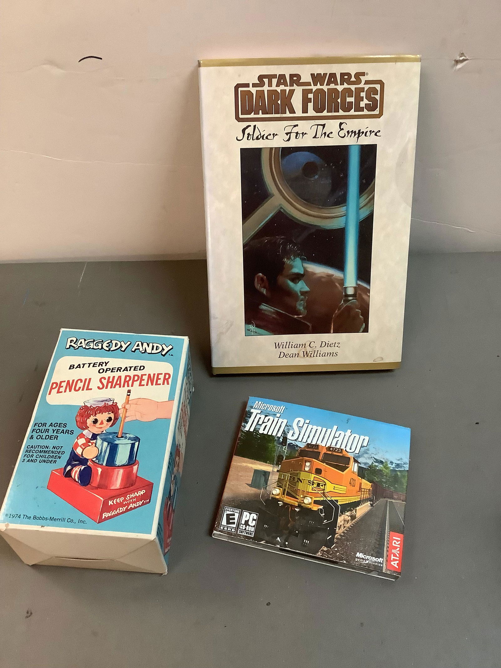 Star Wars Dark Forces Soldier For The Empire Book, Train Simulator Artari Game, Raggedy Ann& andy (1 of 1)