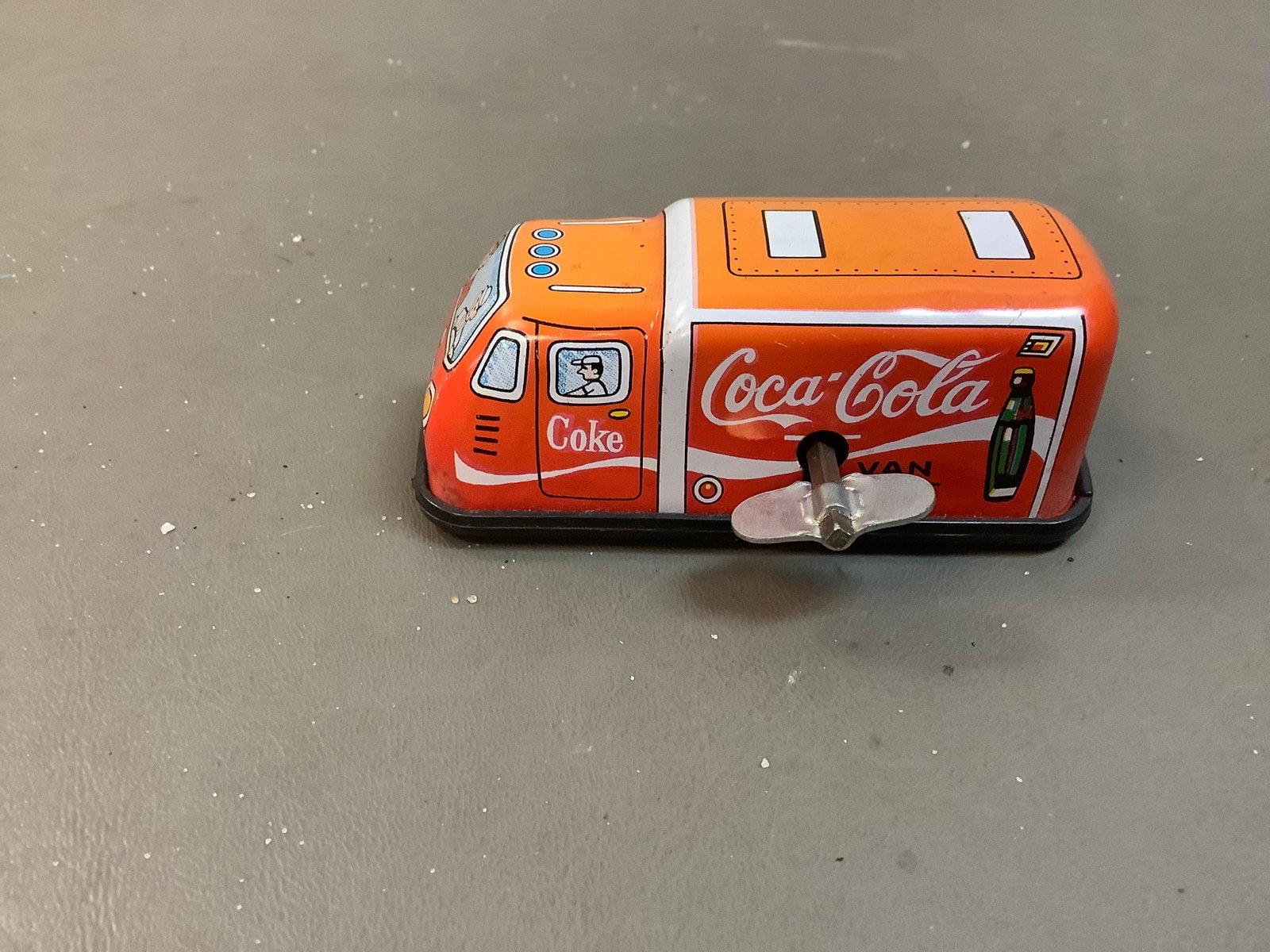 Vintage Coca-Cola Wind Up Tin Toy Made in Japan: Vintage Coca-Cola Wind Up Tin Toy Made in Japan