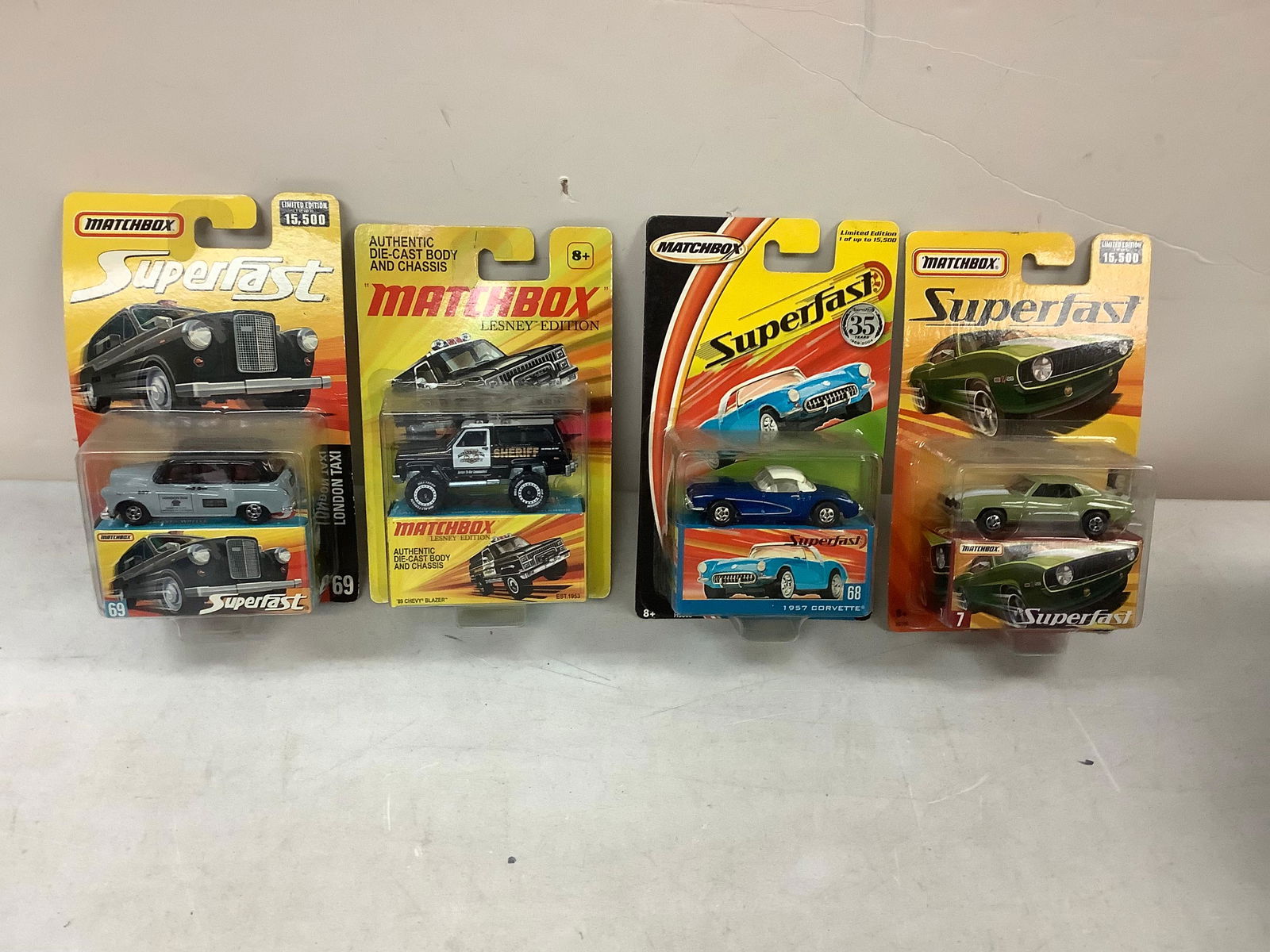 Lot of assorted matchbox and superfast cars: Lot of assorted matchbox and superfast cars