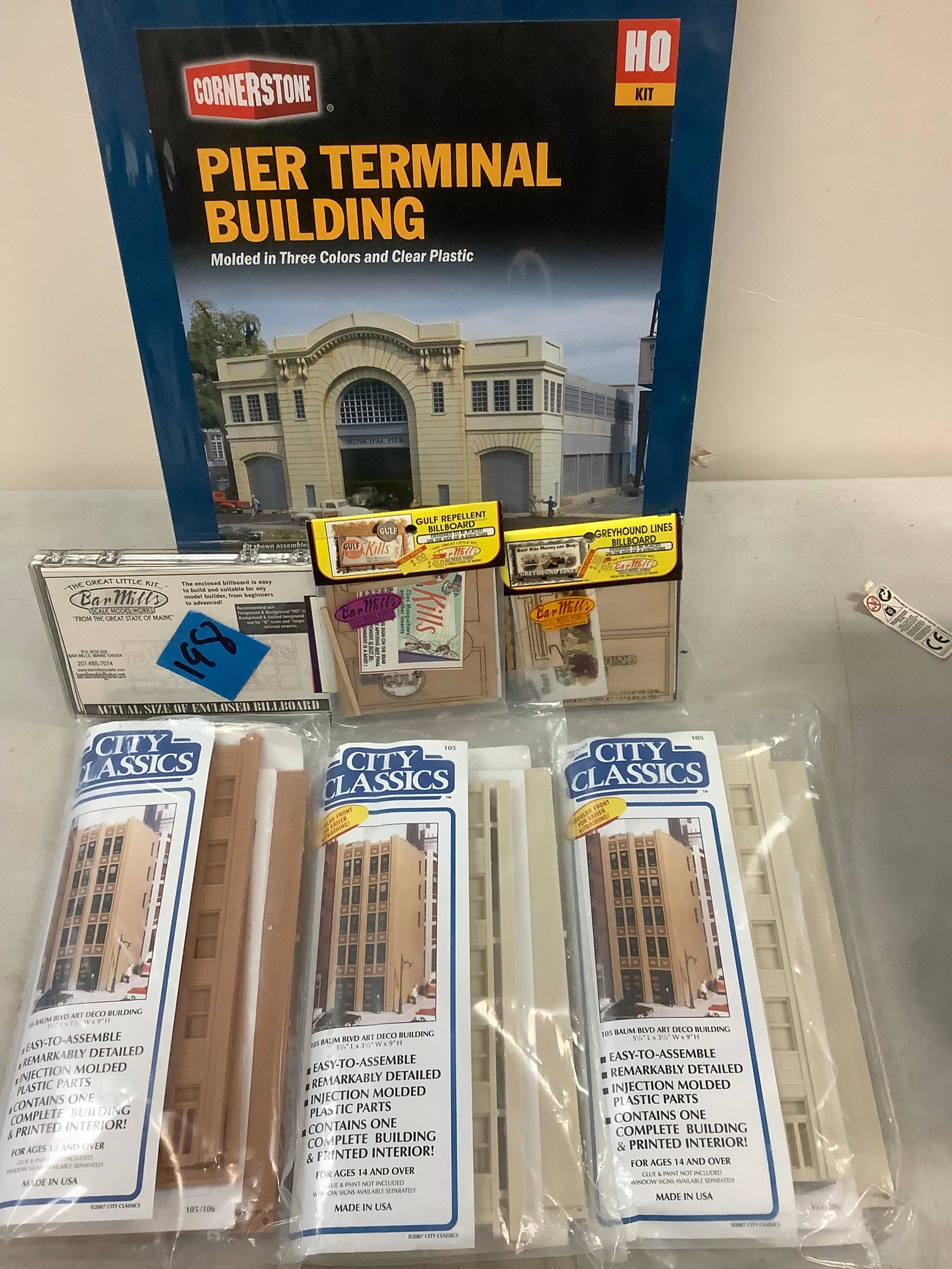 Walthers cornerstone model pier terminal building, city classics models, and more (1 of 1)