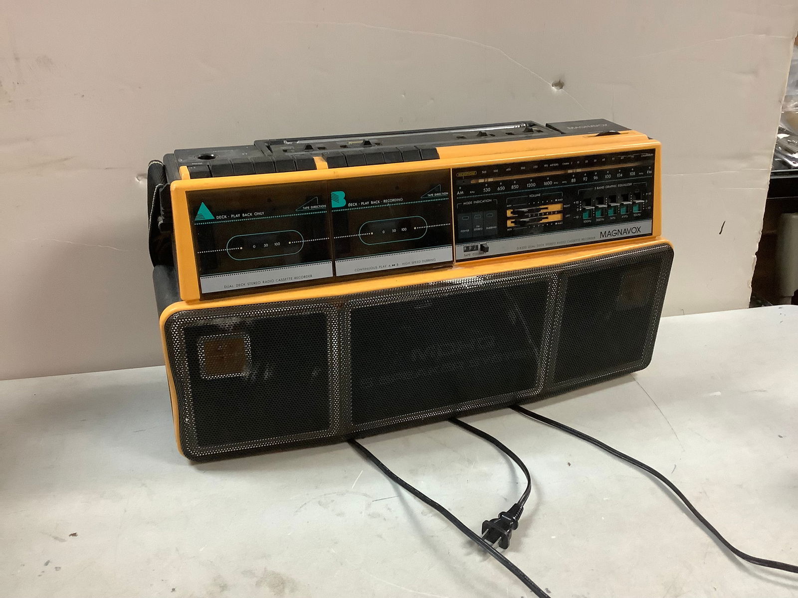 Magnavox Dual Deck Stereo Radio Cassette Recorder Boom Box 11x19.5 (1 of 1)