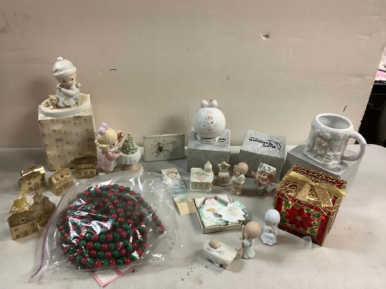 Lot of PRECIOUS MOMENTS figures, cups, CRYSTAL TEMPTATION christmas gift and more (1 of 1)