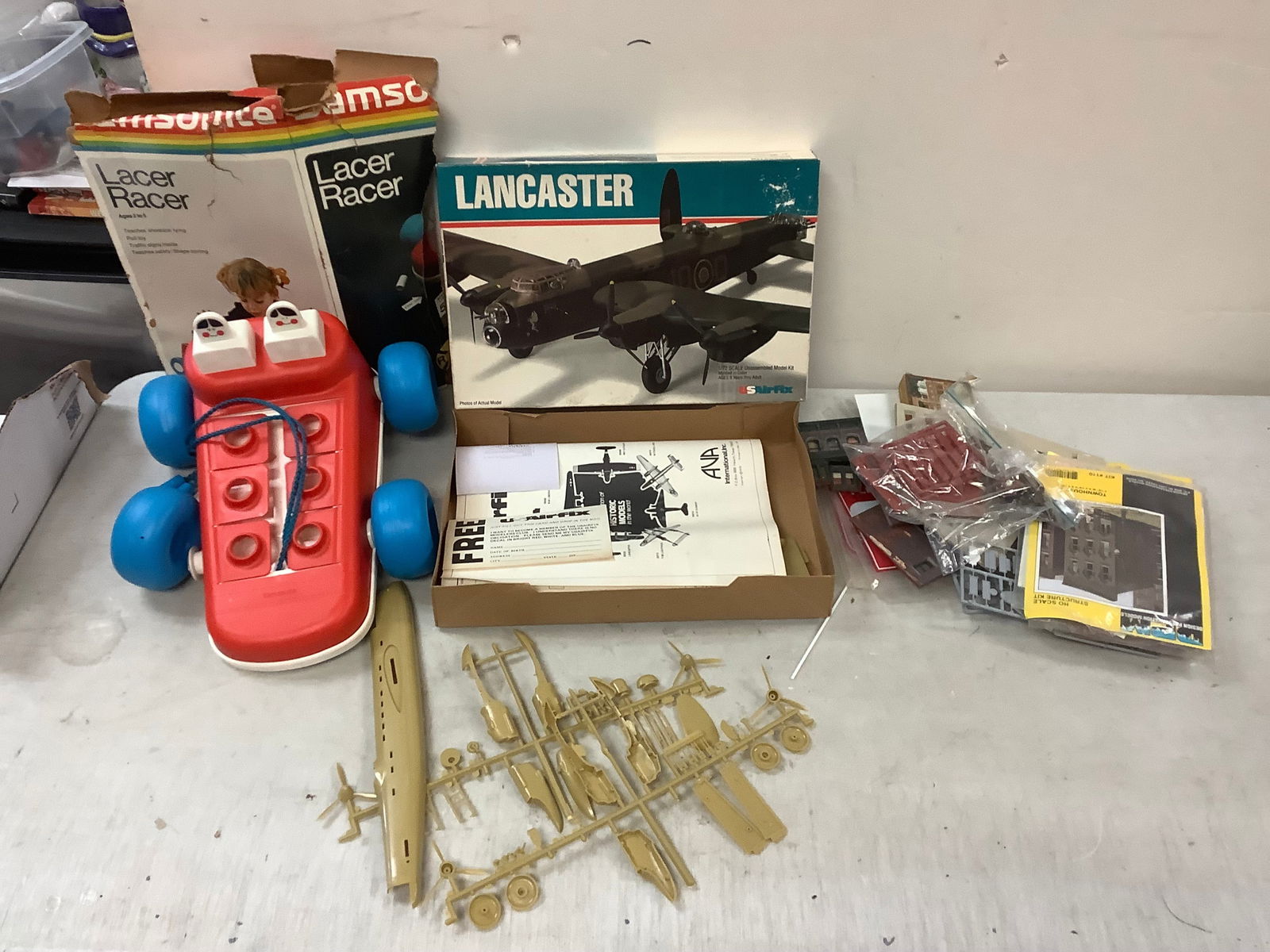 Lot of US Airfix Lancaster Model Kit, Samsonite Lacer Racer Toy and More (1 of 1)
