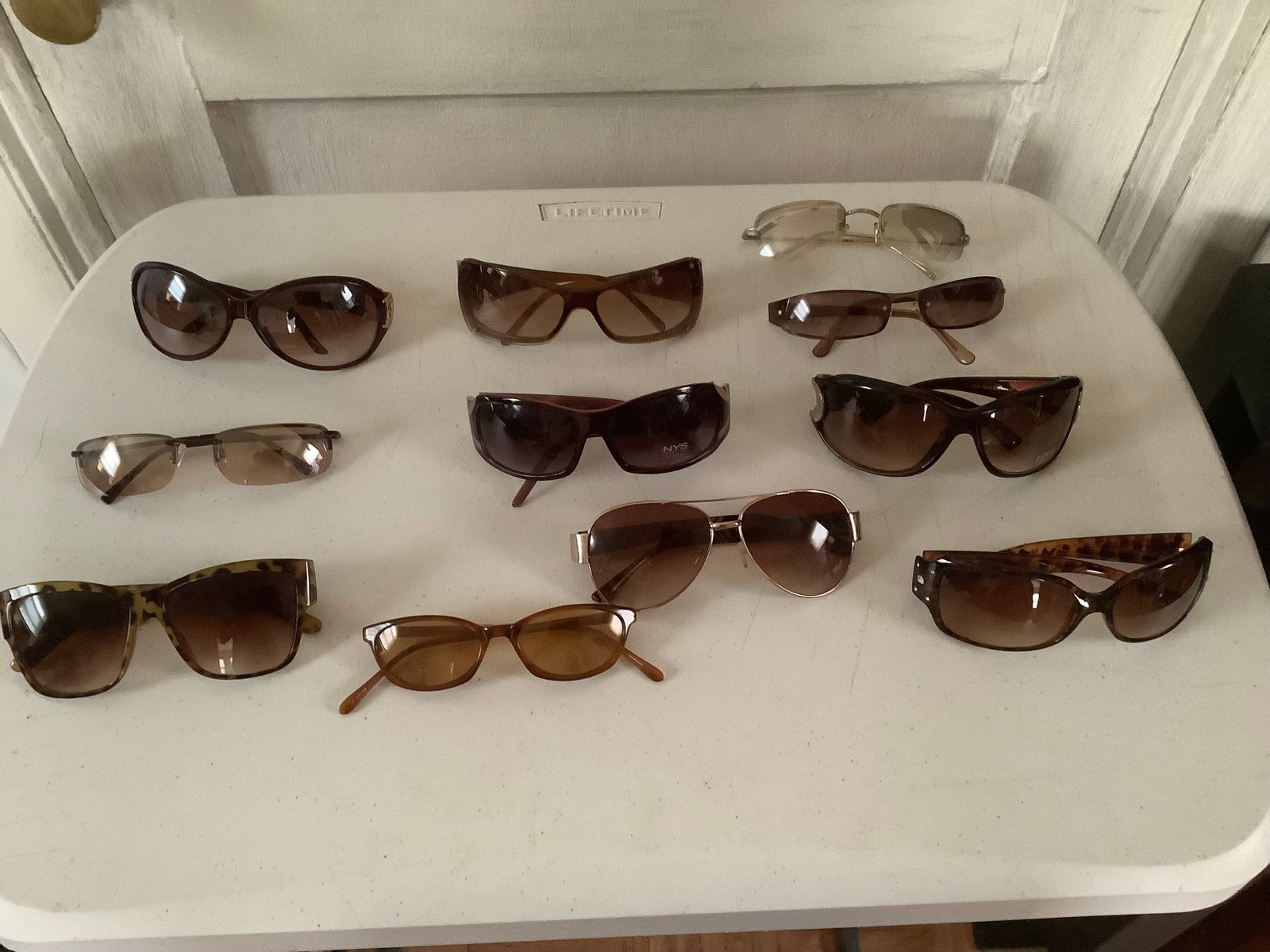 Lot of Sunglasses: Lot of Sunglasses