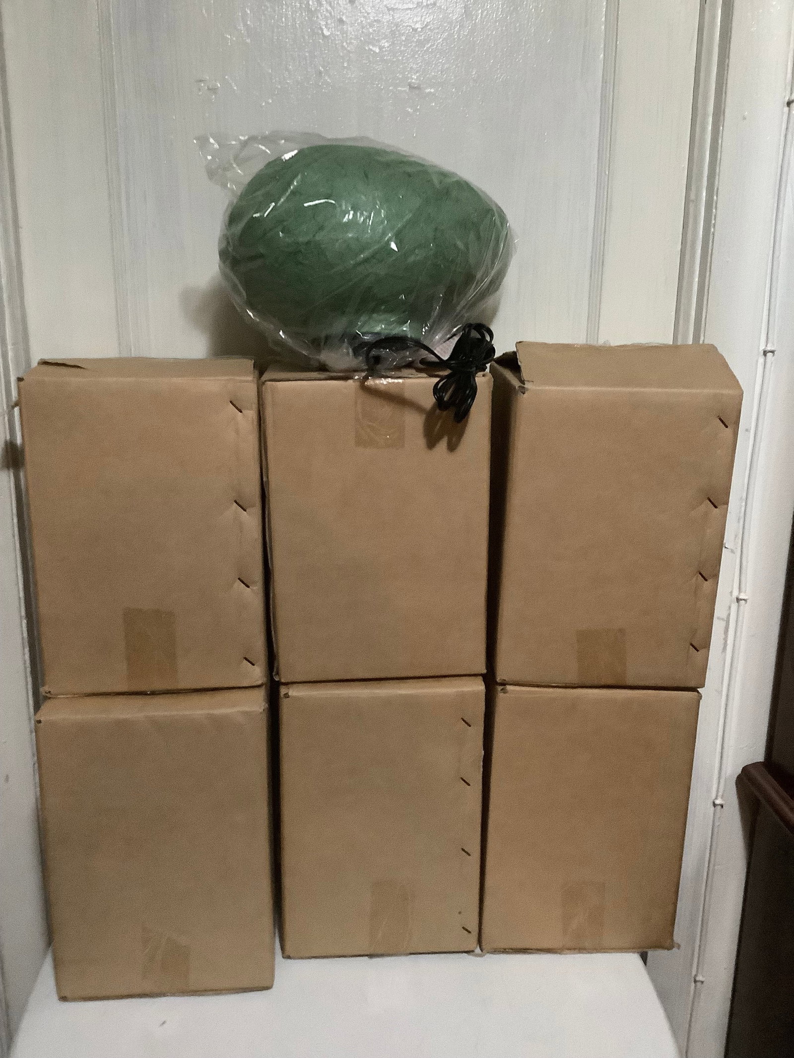 Lot of 6 New Rock Looking Lamps (Green): Lot of 6 New Rock Looking Lamps (Green)