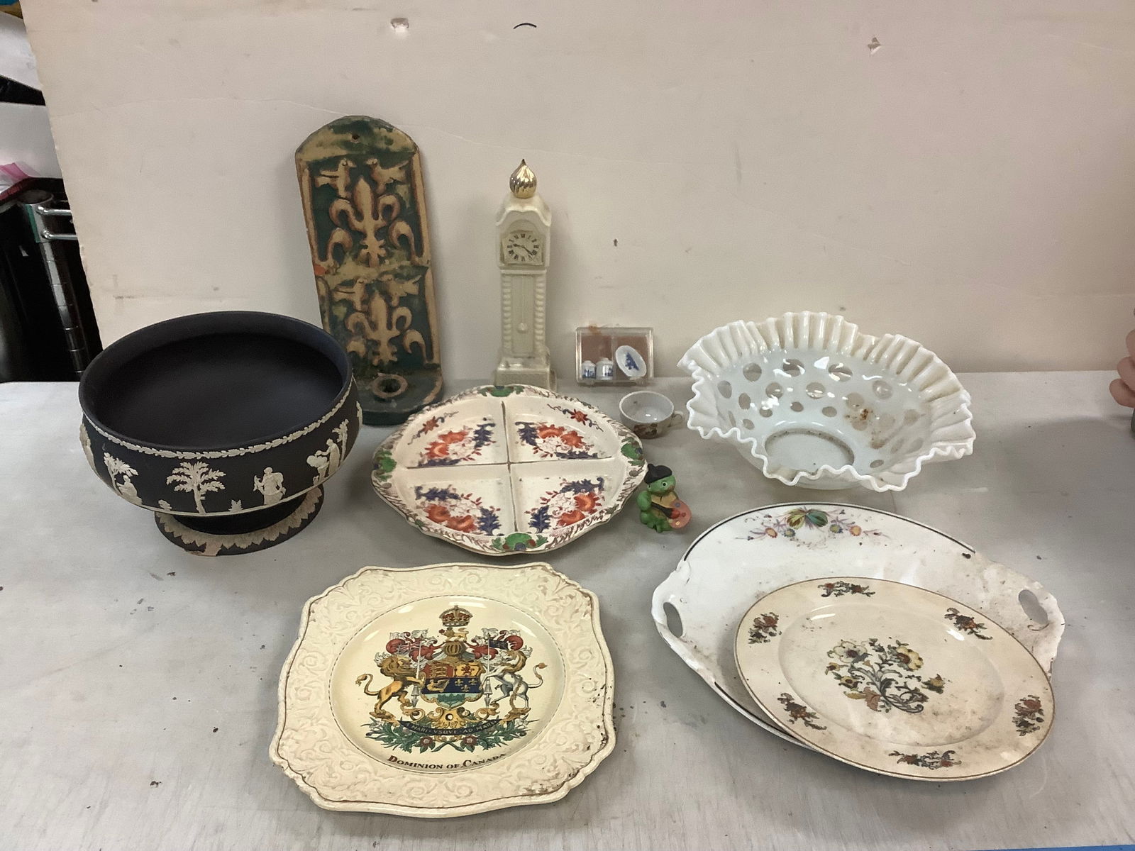 Lot of AVON cologne, Vintage dishes, wedgewood pot 9.5in tallest (1 of 1)