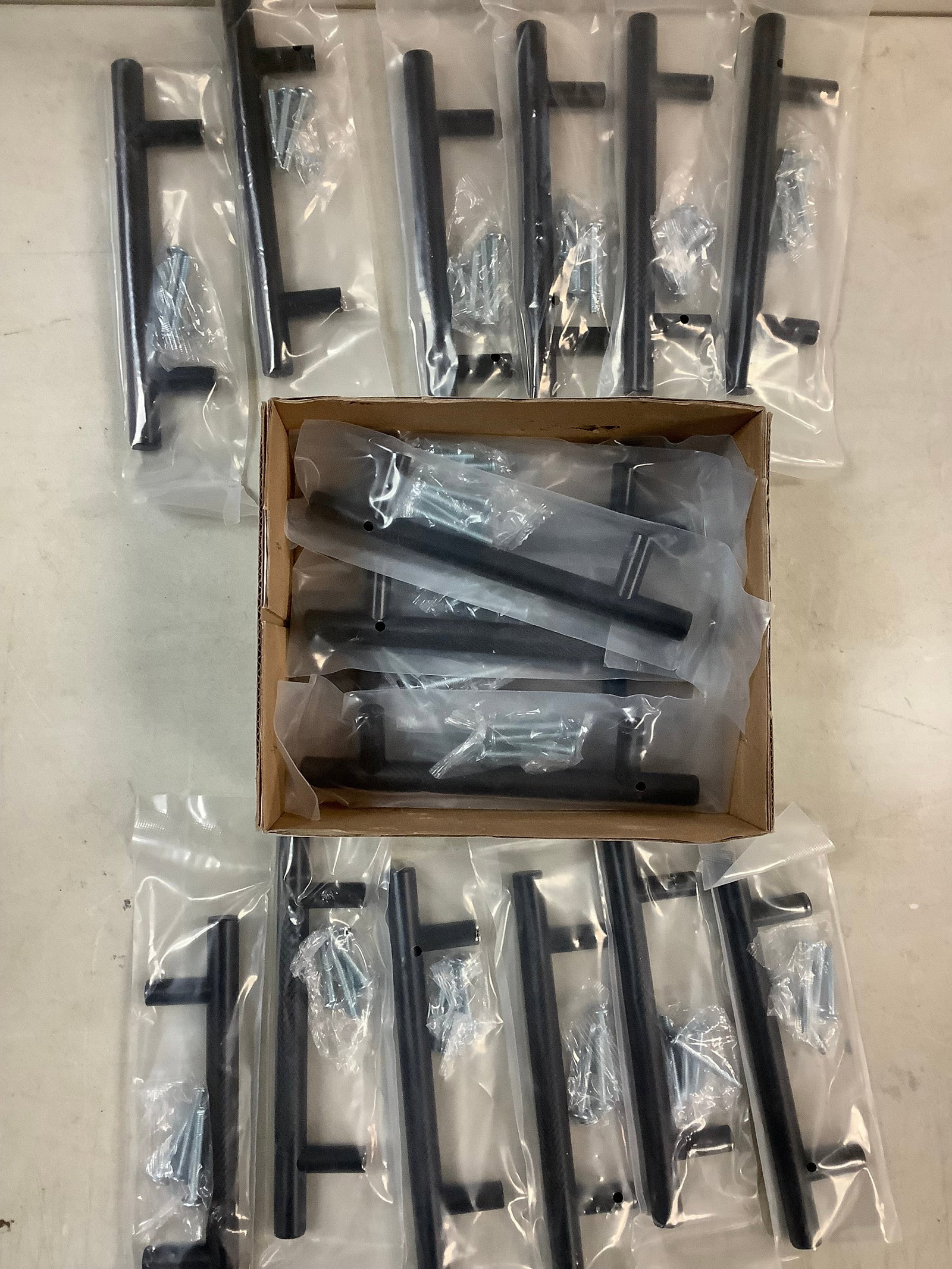 Lot of various handles: Lot of various handles
