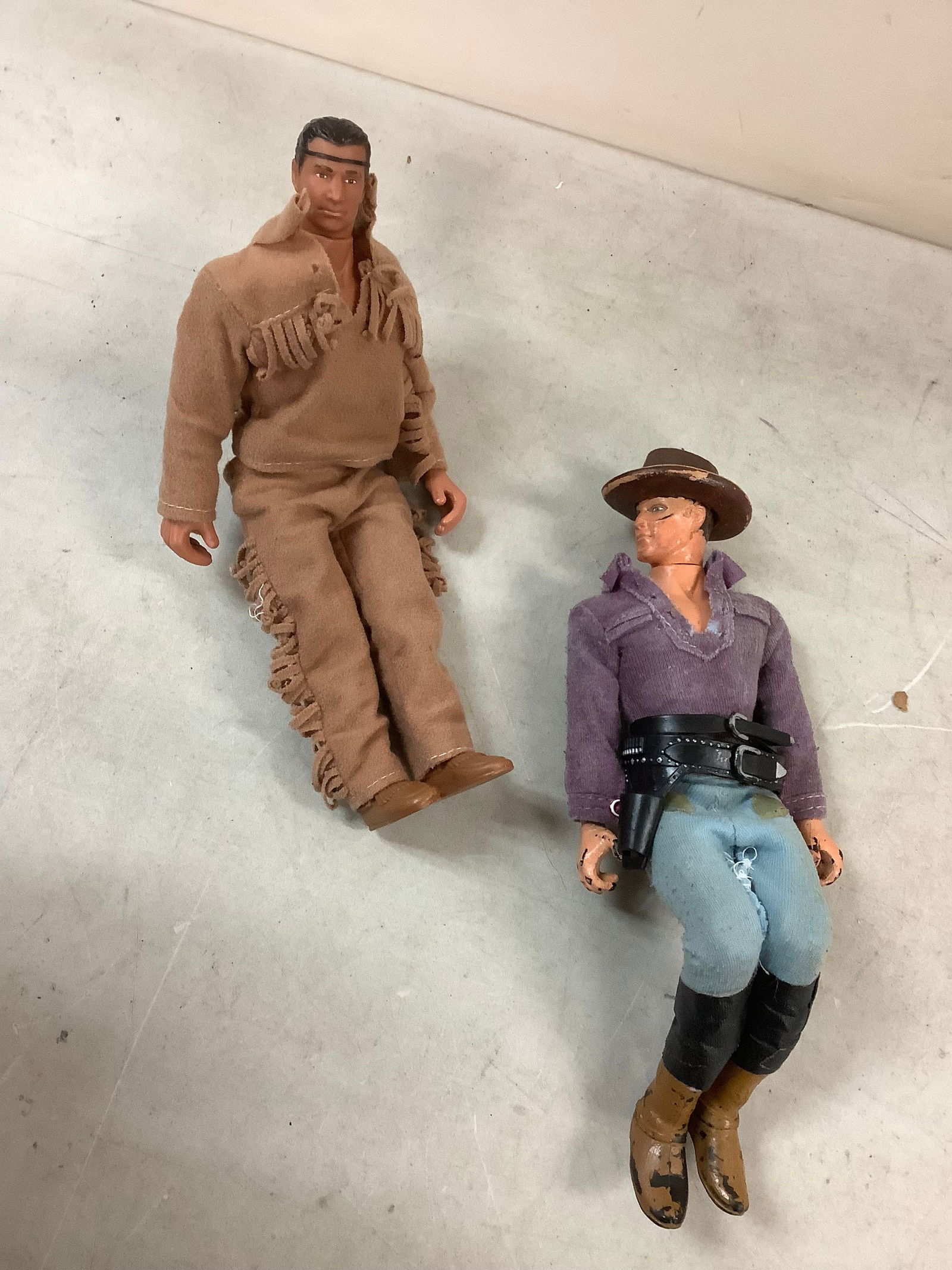 Lot of vintage action figure dolls (1 of 1)