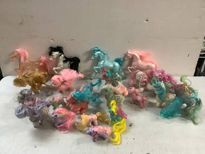 Lot of vintage my little pony and more horse dolls: Lot of vintage my little pony and more horse dolls