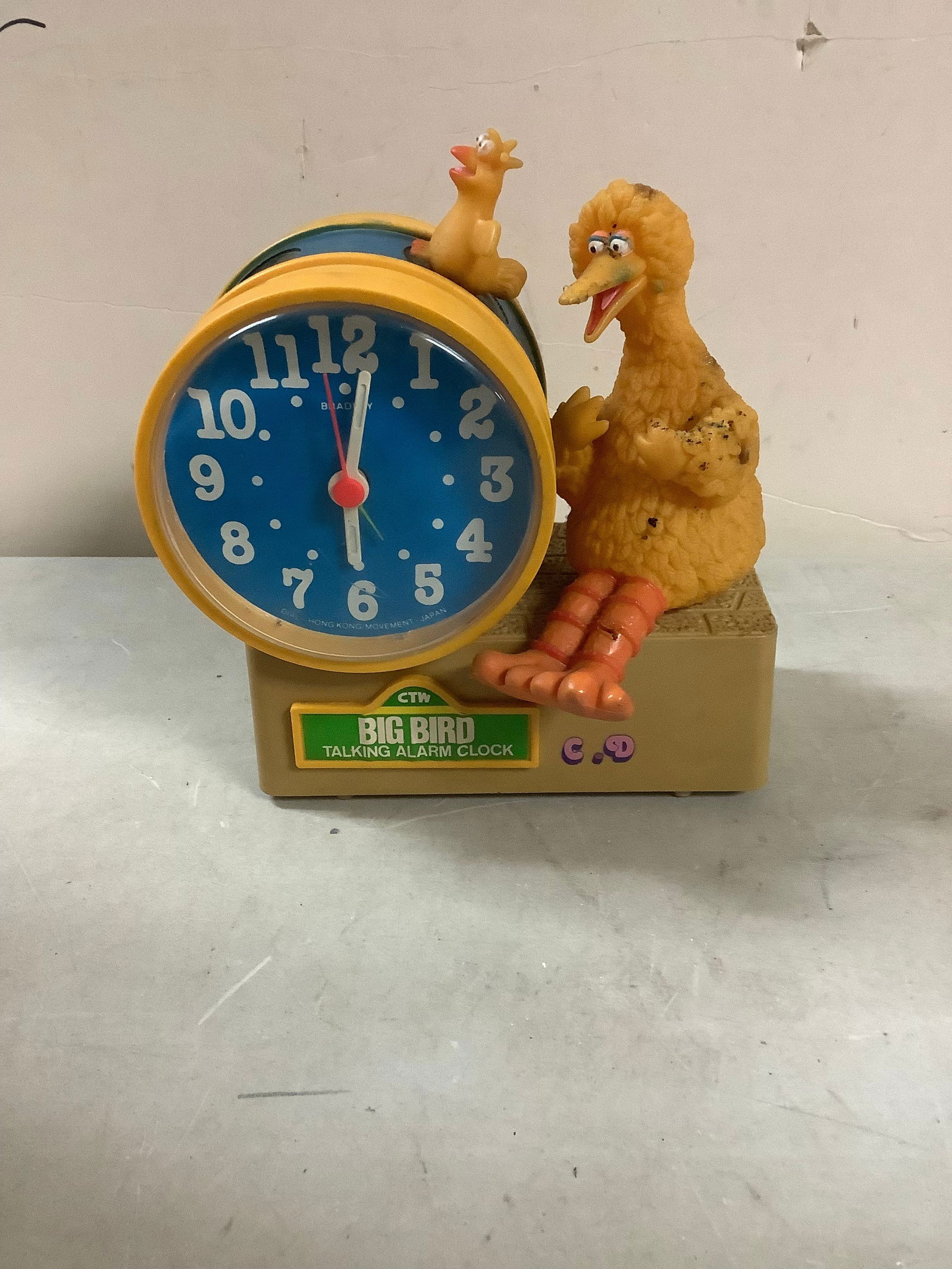 Vintage 70's Big Bird Talking Alarm Clock 7.5" (1 of 1)