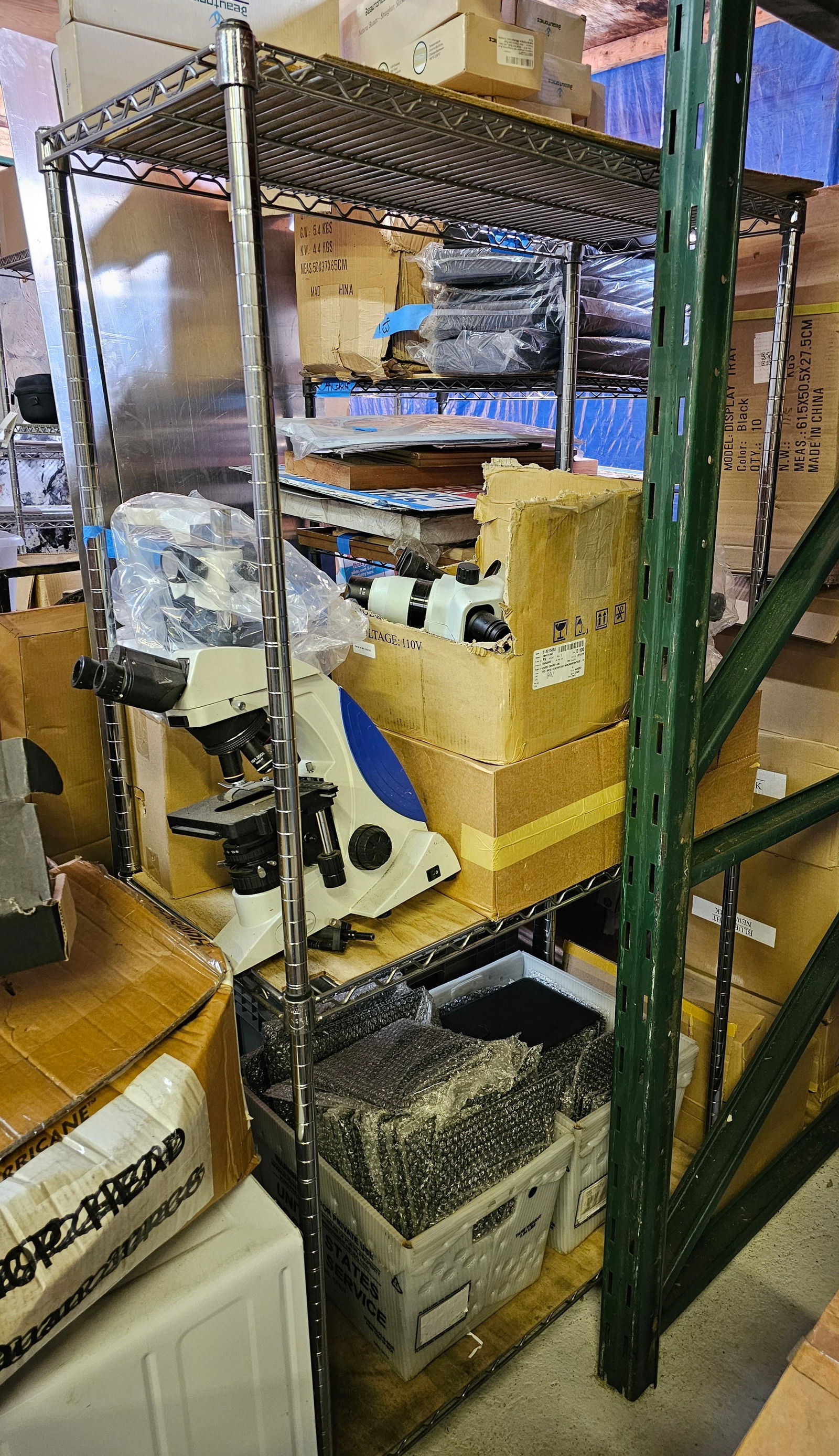 Metal Shelf Unit No Contents (1 of 1)