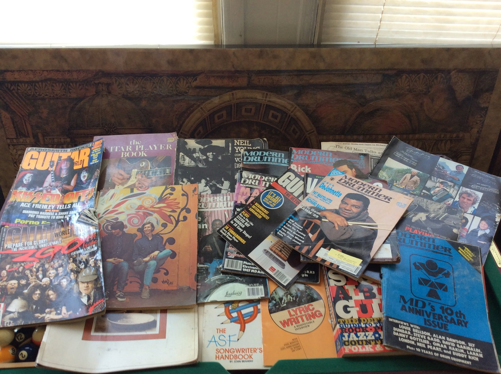 Lot of Guitar, Drummer and Other Music Magazines and Books: Lot of Guitar, Drummer and Other Music Magazines and Books