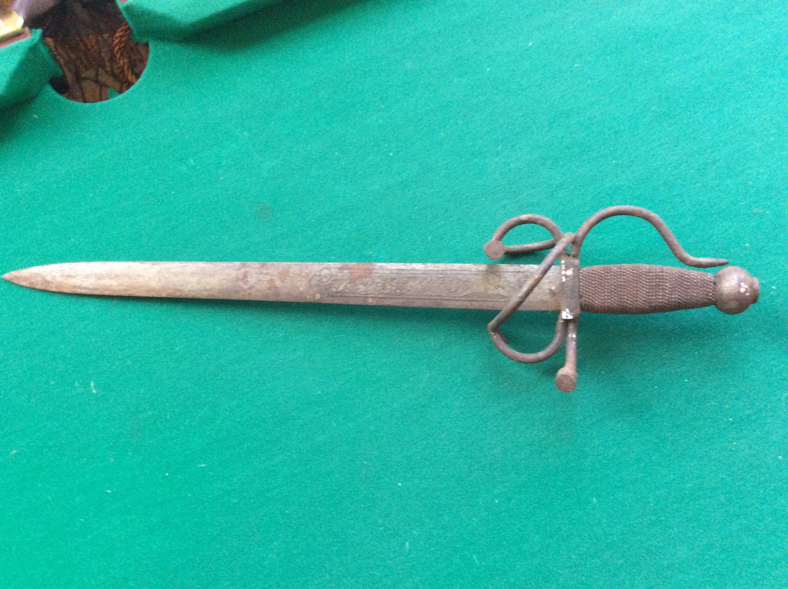 Vintage Metal Bayonet Sword: Vintage Metal Bayonet Sword