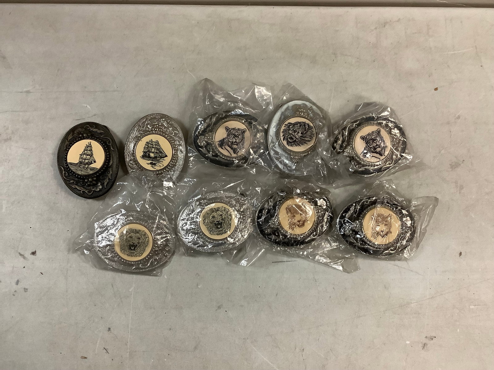 Lot of Metal Belt Buckles: Lot of Metal Belt Buckles