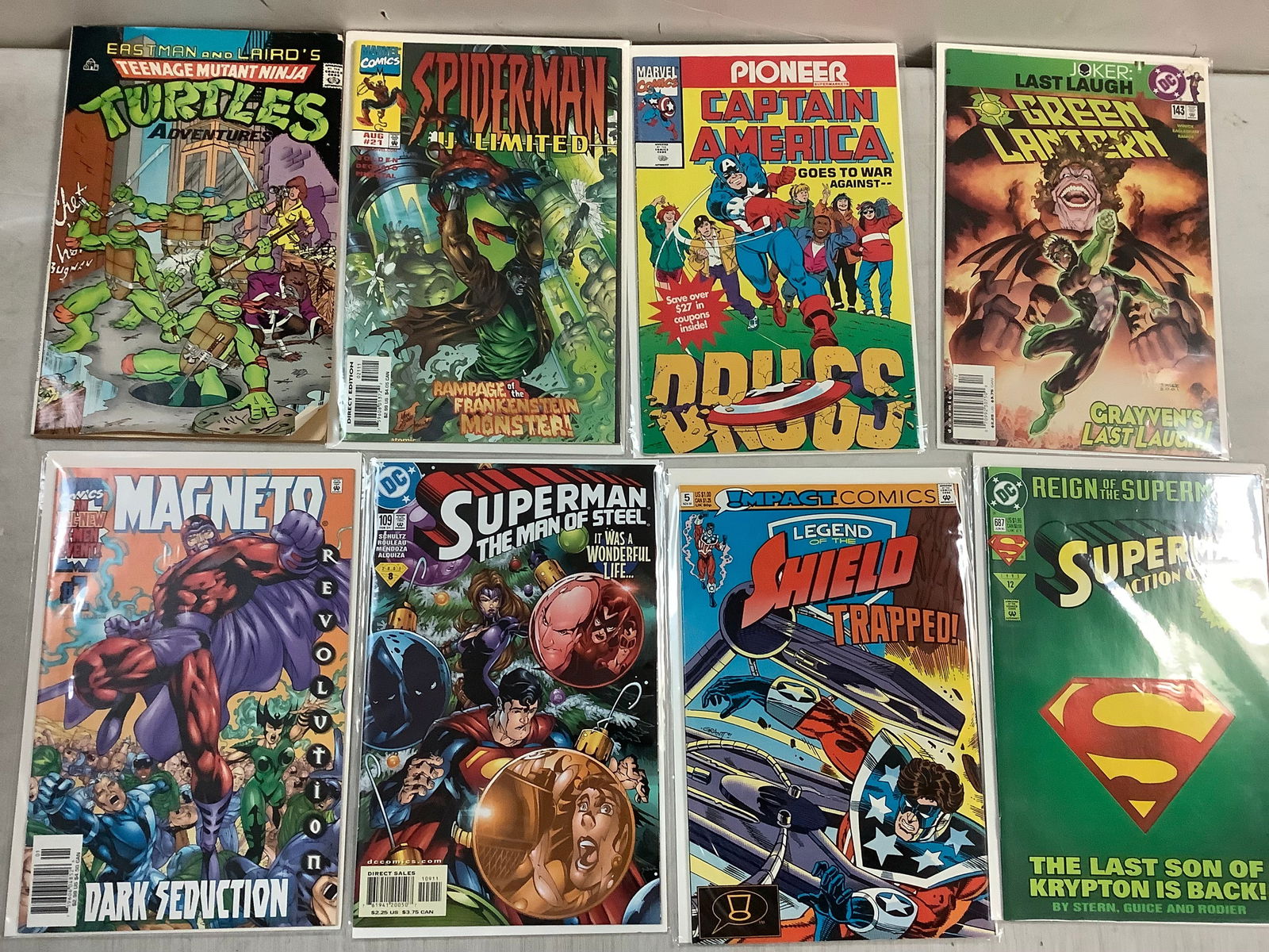 Lot of 1990's DC & Marvel Comic Books (1 of 1)