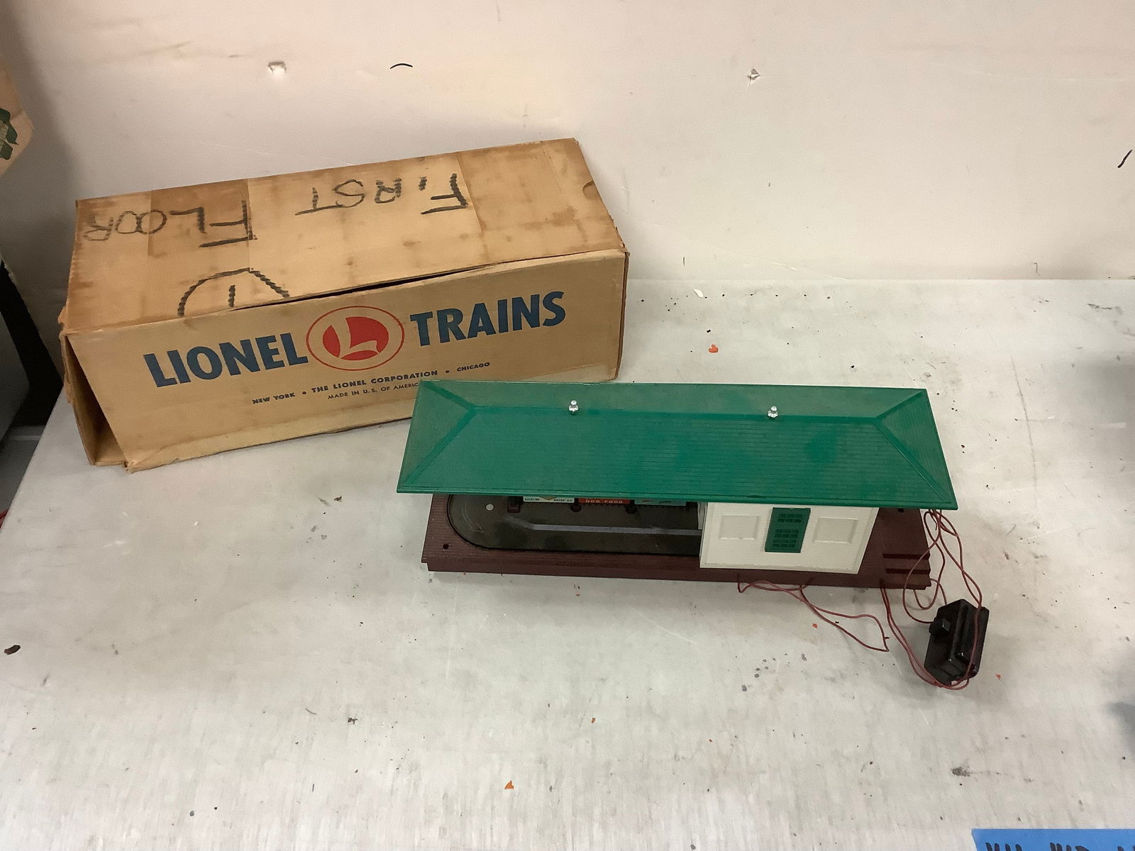 Lionel Freight Station No. 356 (1 of 1)