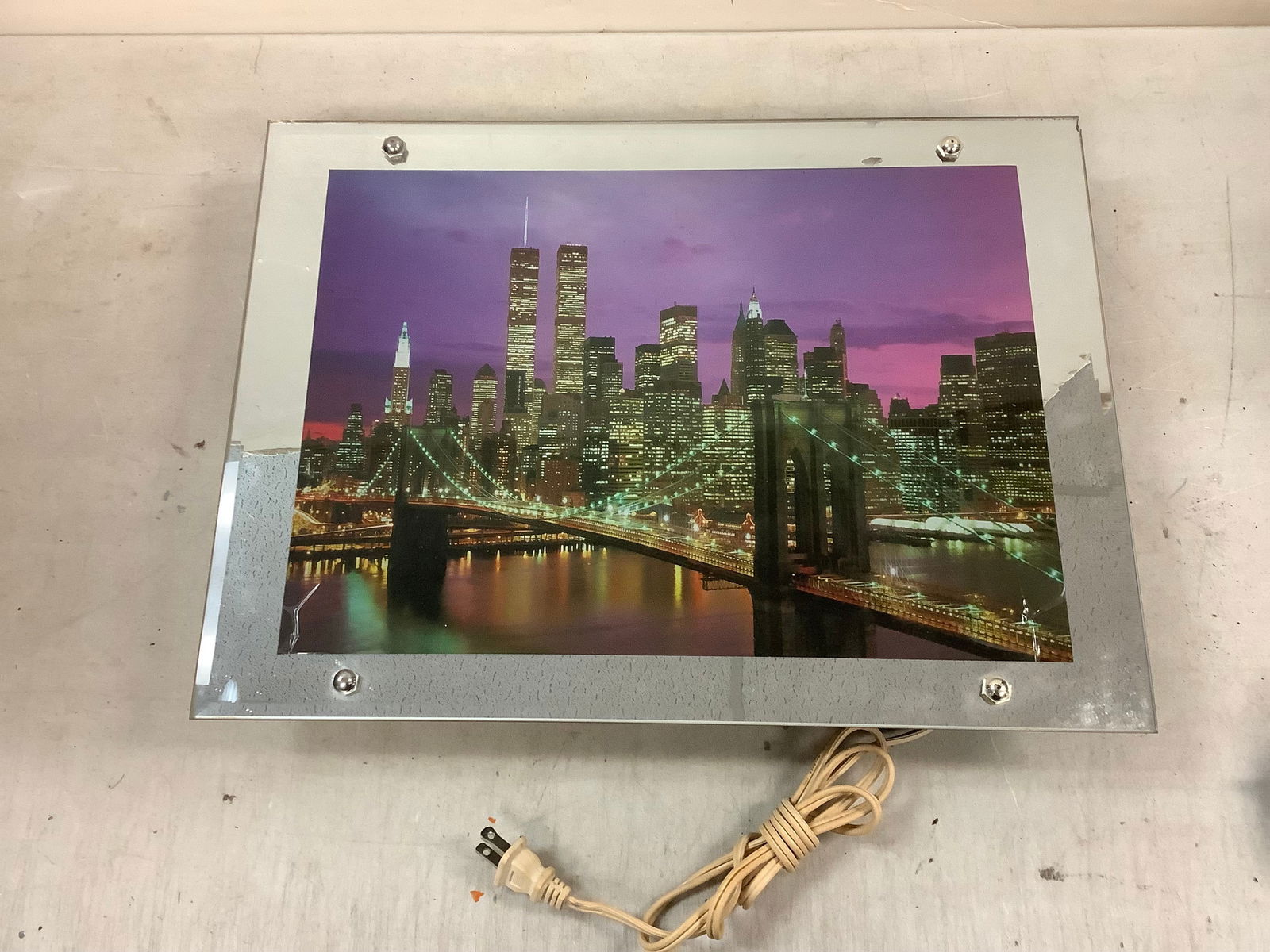 NYC Themed Mirrored Light Up Wall Hanging with the Twin Towers 13x18 (Working) (1 of 1)