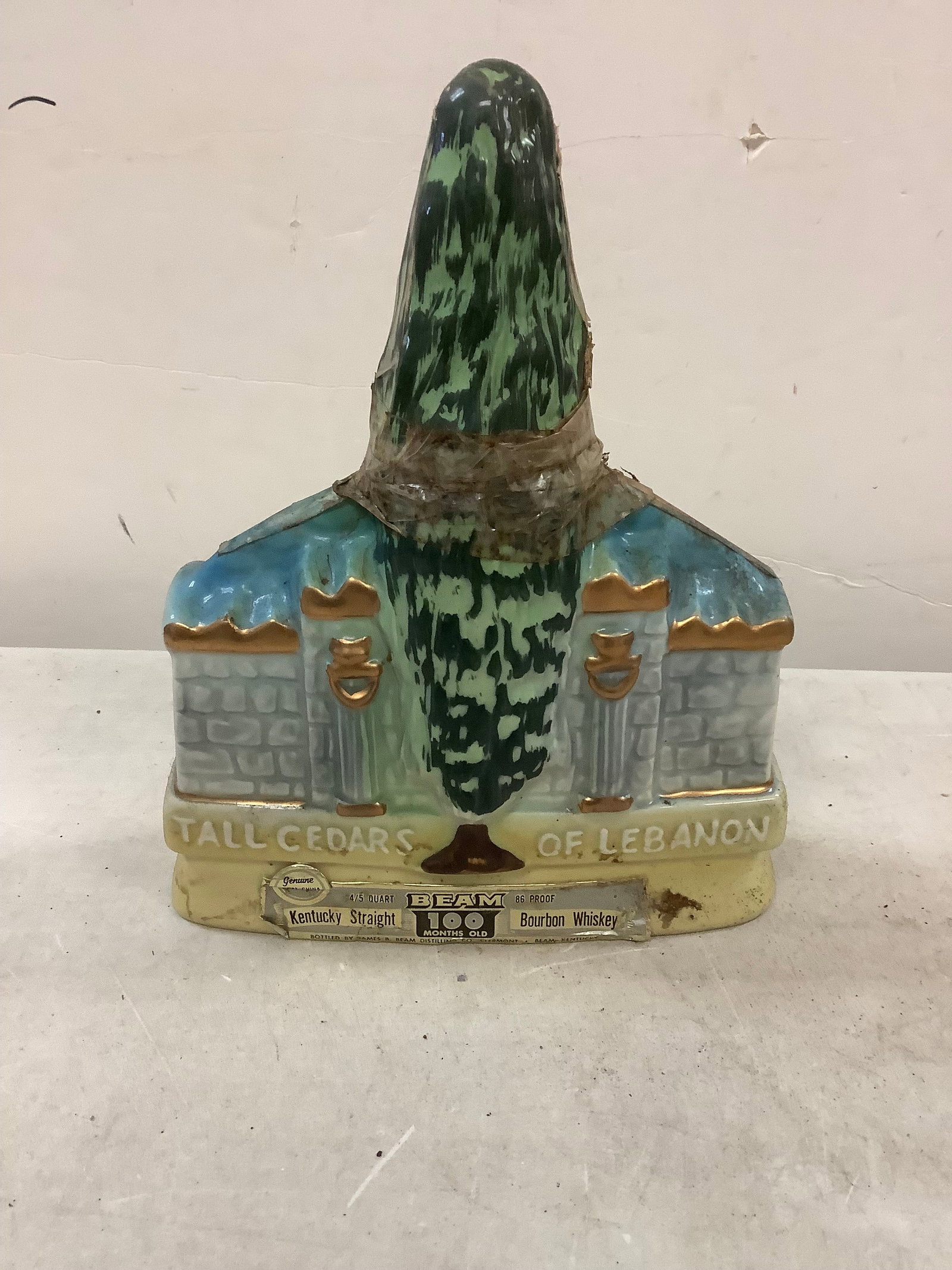 Full Bottle Tall Cedars Of Lebanon Kentucky Straight Bourbon Whiskey: Any contents in bottle is Free; You are bidding on the bottle & unbroken tax stamp