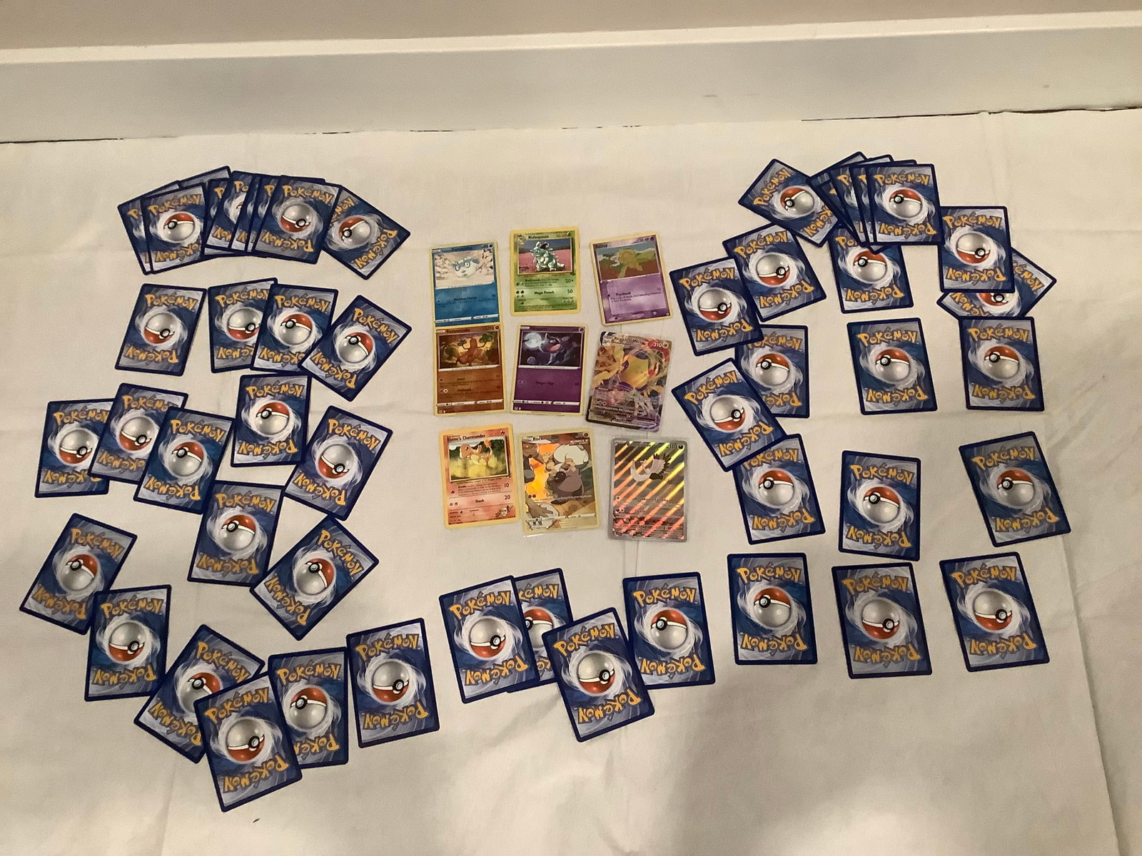 Lot of pokemon cards from vintage and newer generations holo, full art and more (some sleeved): Lot of pokemon cards from vintage and newer generations holo, full art and more (some sleeved)