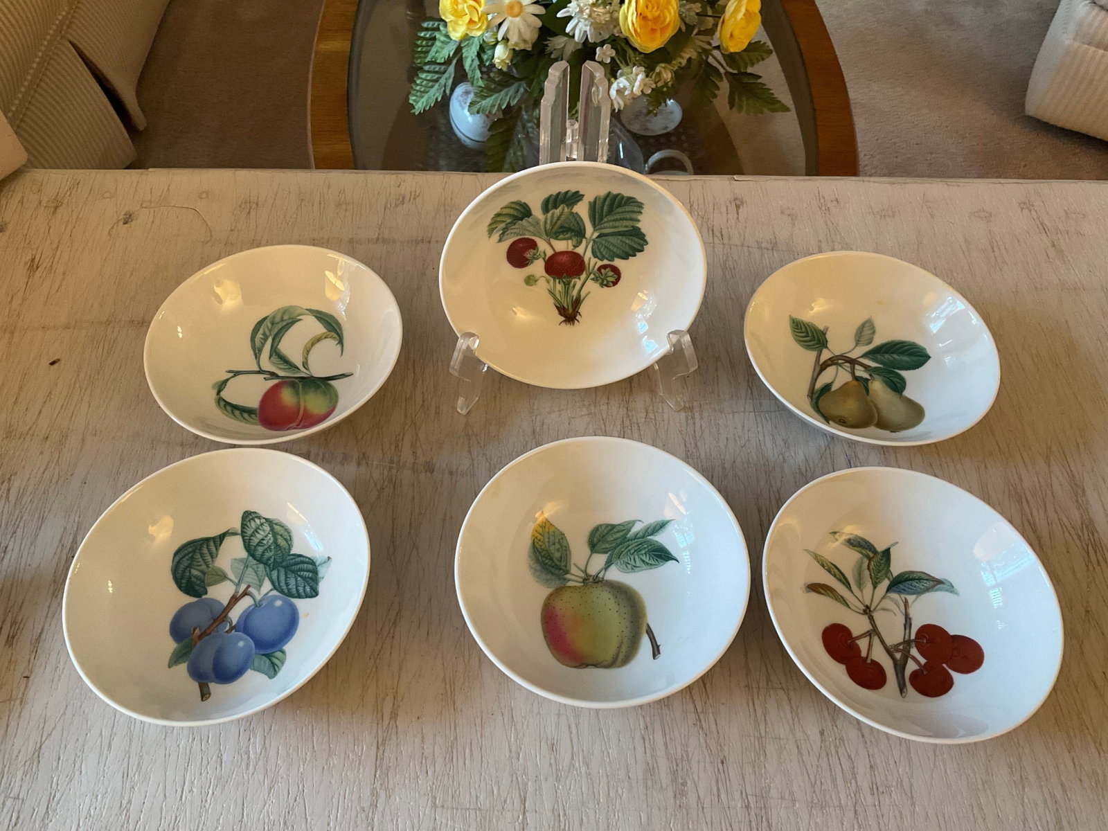 Kaiser made in west germany decorative bowls 5â€ long: Kaiser made in west germany decorative bowls 5” long