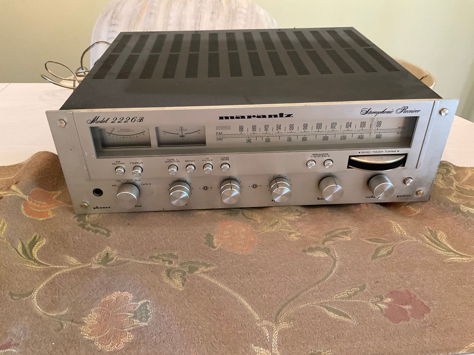 Marantz Sterophonic Receiver Model 2226B 60Hz (1 of 1)