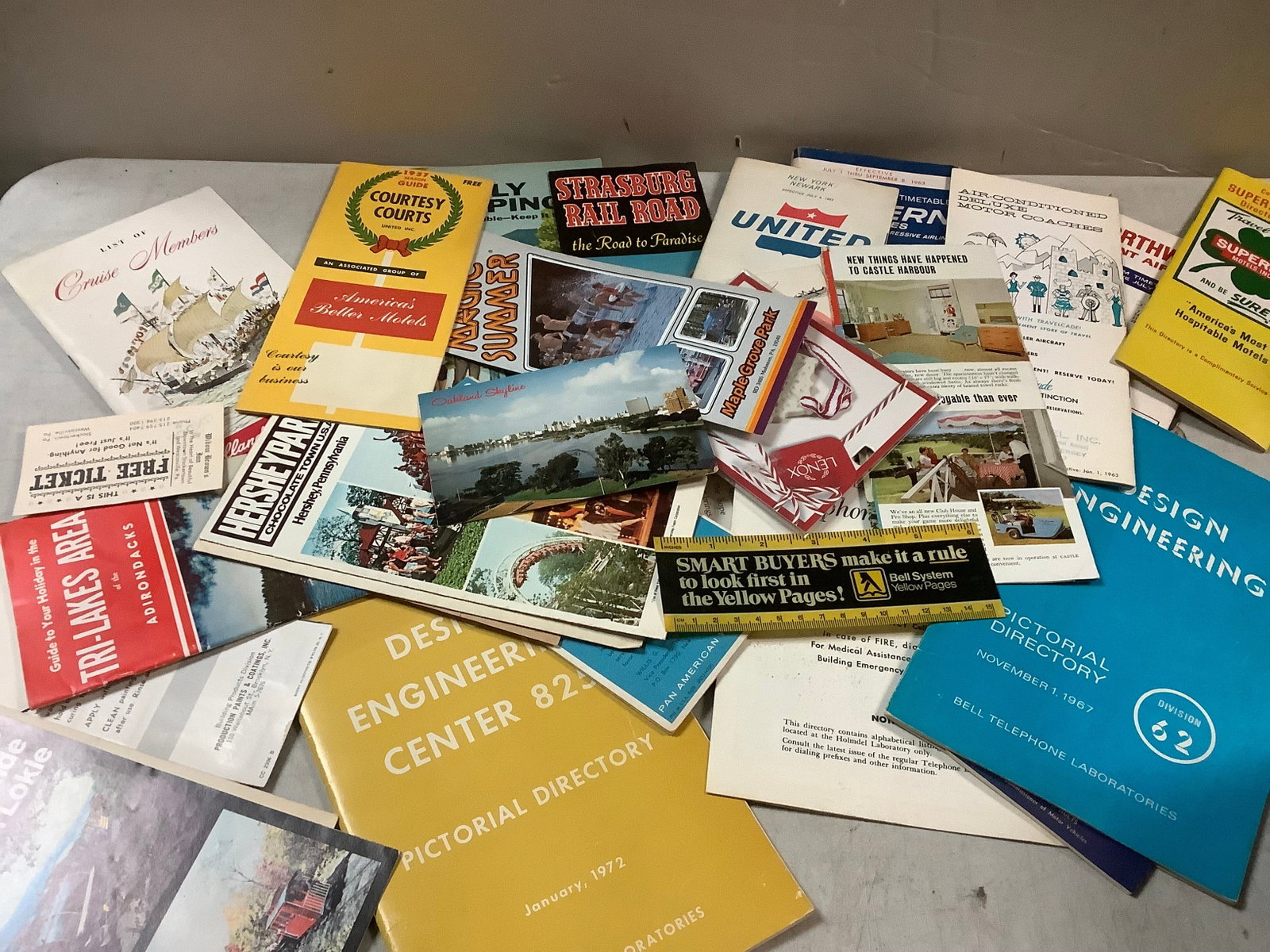 Lot of various pamphlets, directories, and more: Lot of various pamphlets, directories, and more