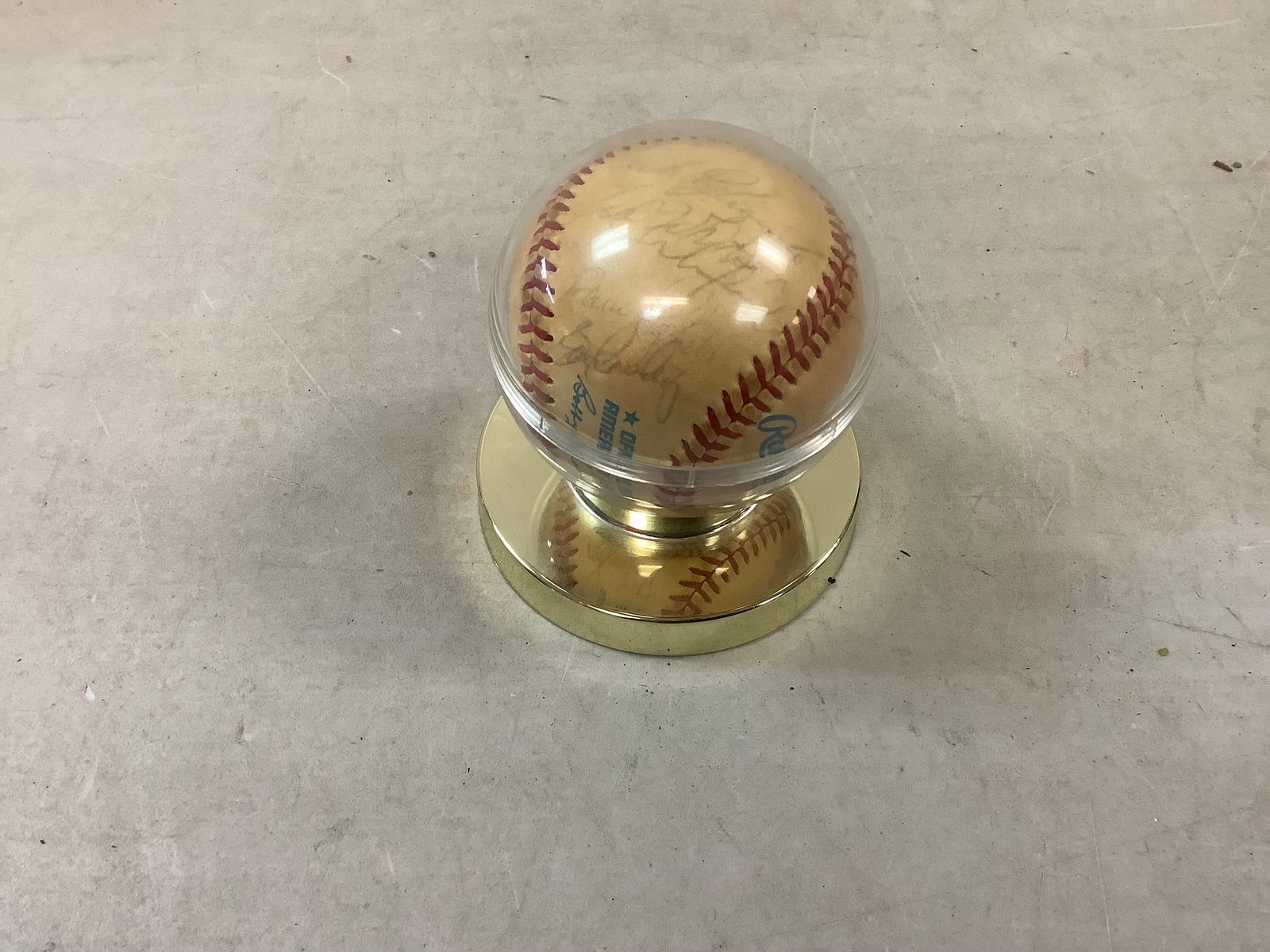 Signed Rawlings Baseball in Case (1 of 1)