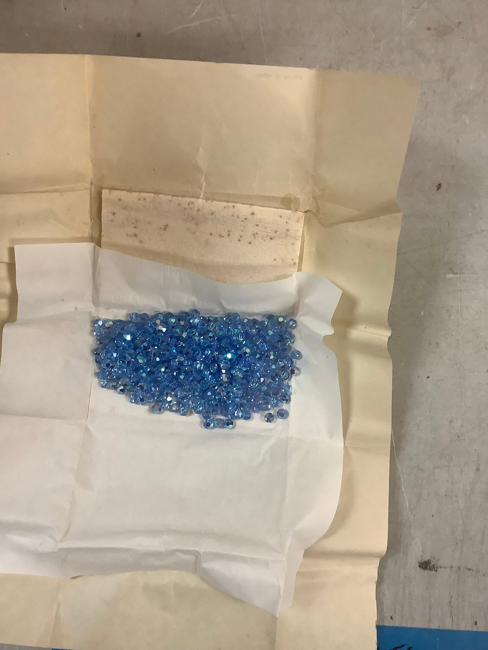 6mm Swarvoski Crystals for Jewlery Light Saphire (1 of 1)