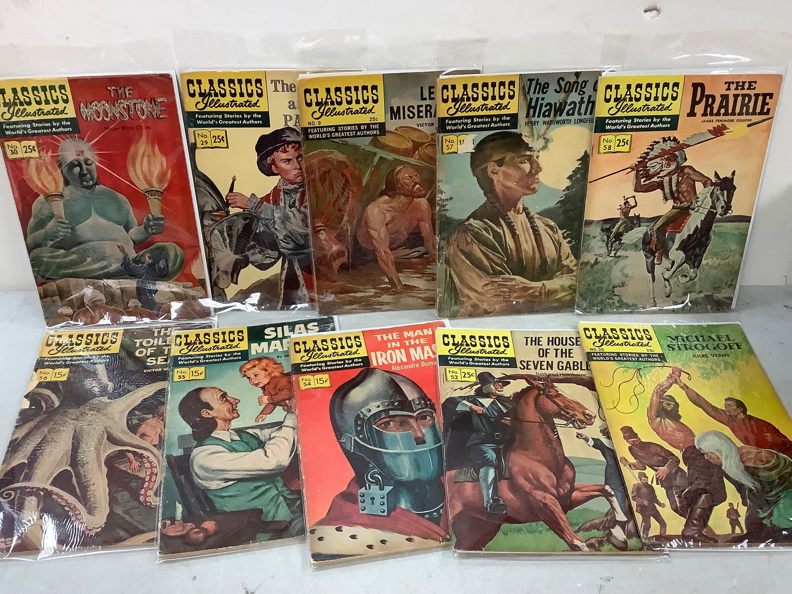 Lot of classics illustrated vintage comics (1 of 1)