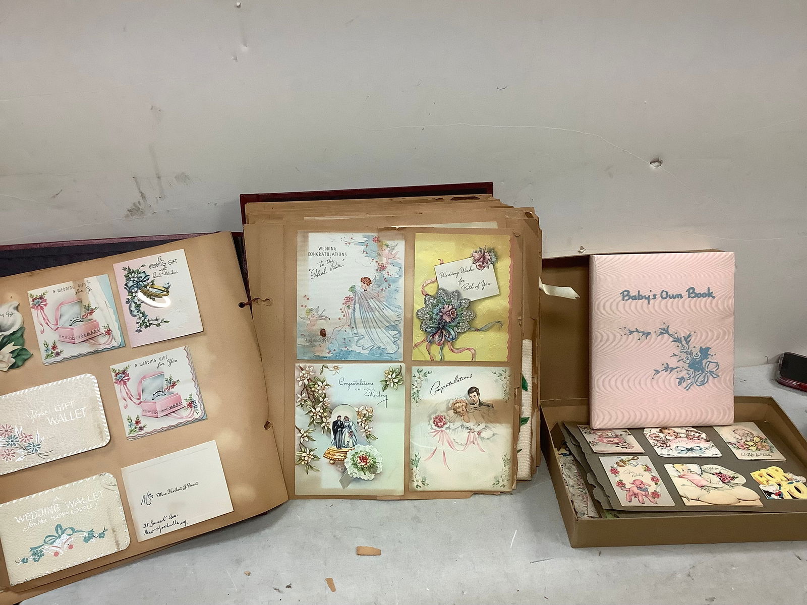 Lot of scrapbook and baby book (1 of 1)