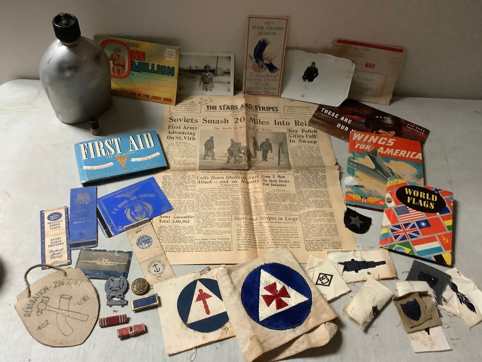 Vintage WW2 Lot US Navy cuff Strikes, Matchbook covers, civil defense armbands and more (1 of 1)