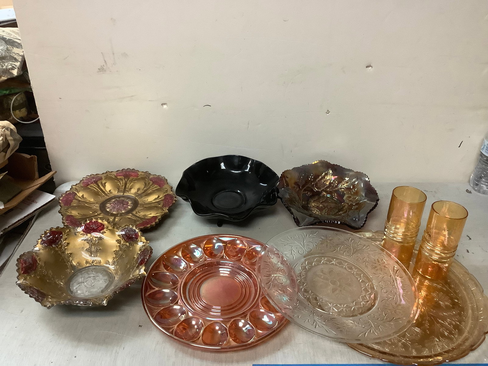 Serving trays, bowls and cups CAENIVAL GLASS: Serving trays, bowls and cups