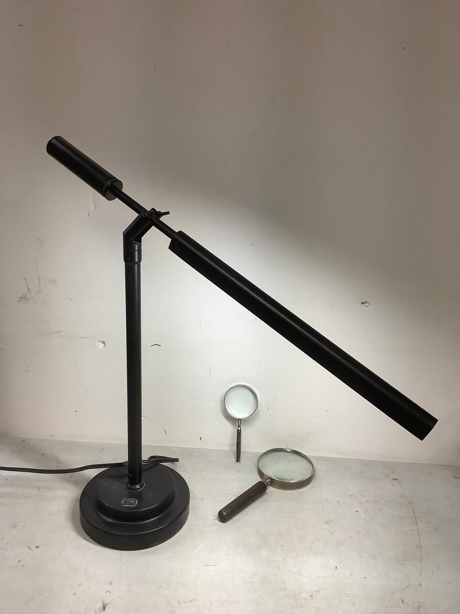 Working Lamp and magnify glasses: Working Lamp and magnify glasses