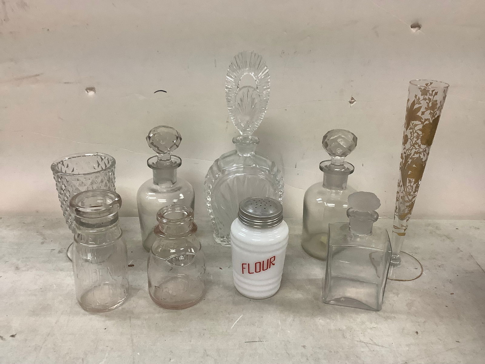 Vintage bottle, Decanters, Perfume bottles and more tallest 10 in (1 of 1)