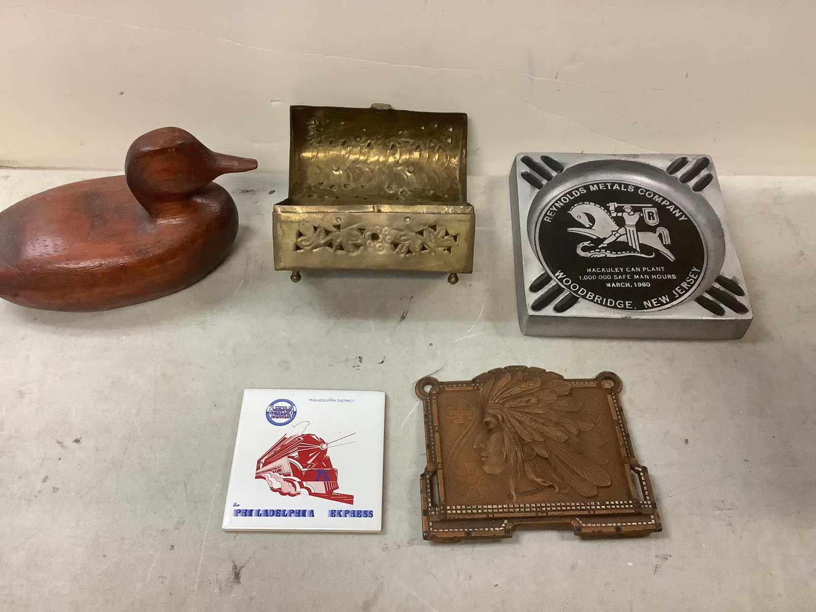 Lot of Reynolds metal plate, wooden duck, tin box, and more: Lot of Reynolds metal plate, wooden duck, tin box, and more