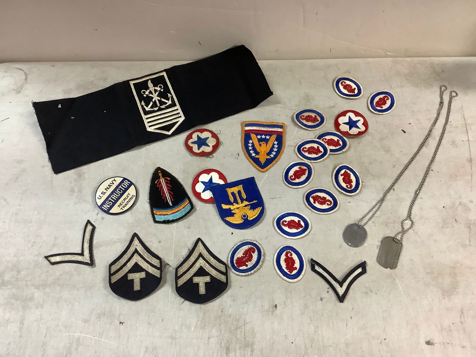 Military Patches, Dog Tags and more (1 of 1)