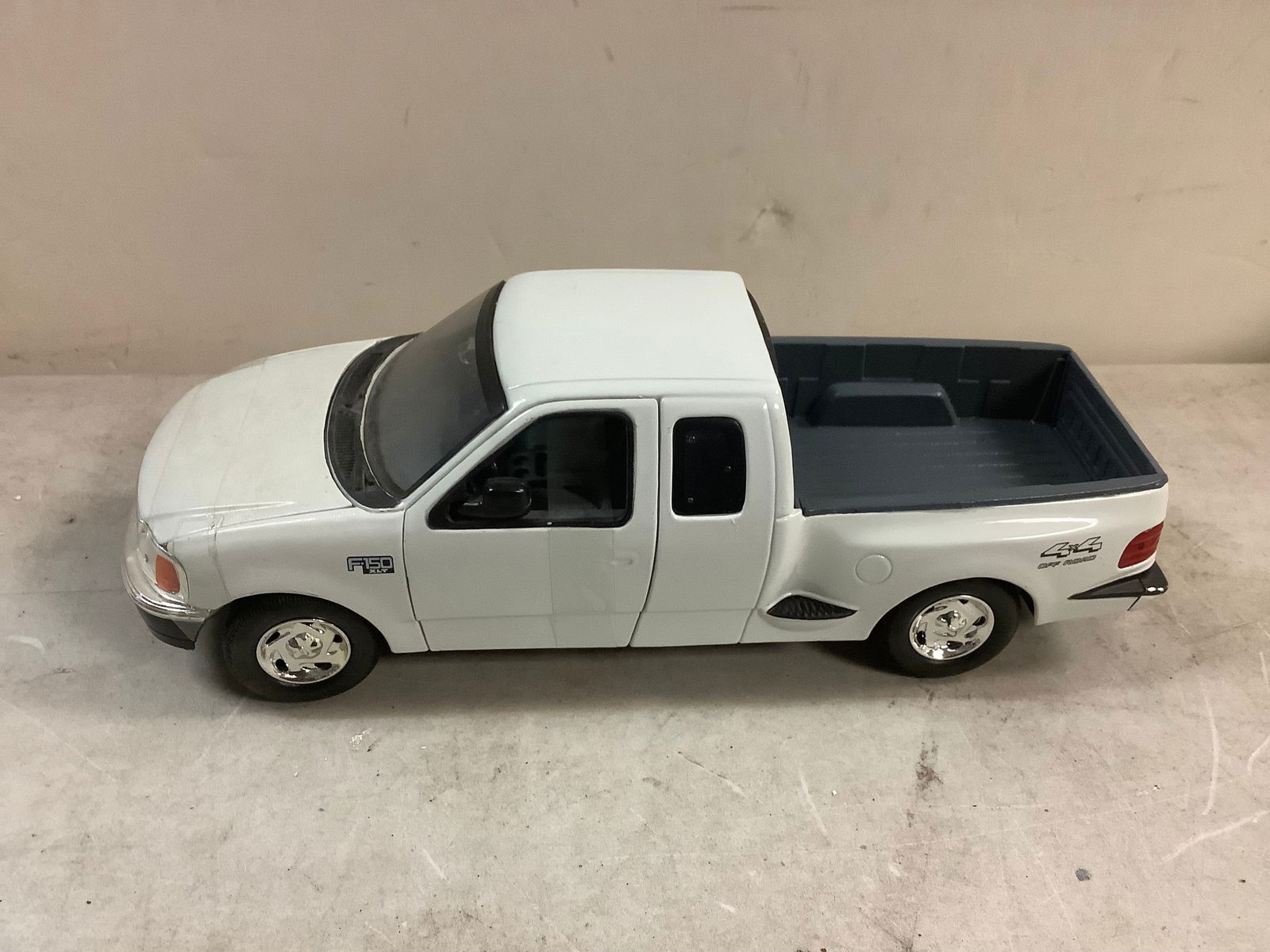 Motor max ford F-150 model (1 of 1)