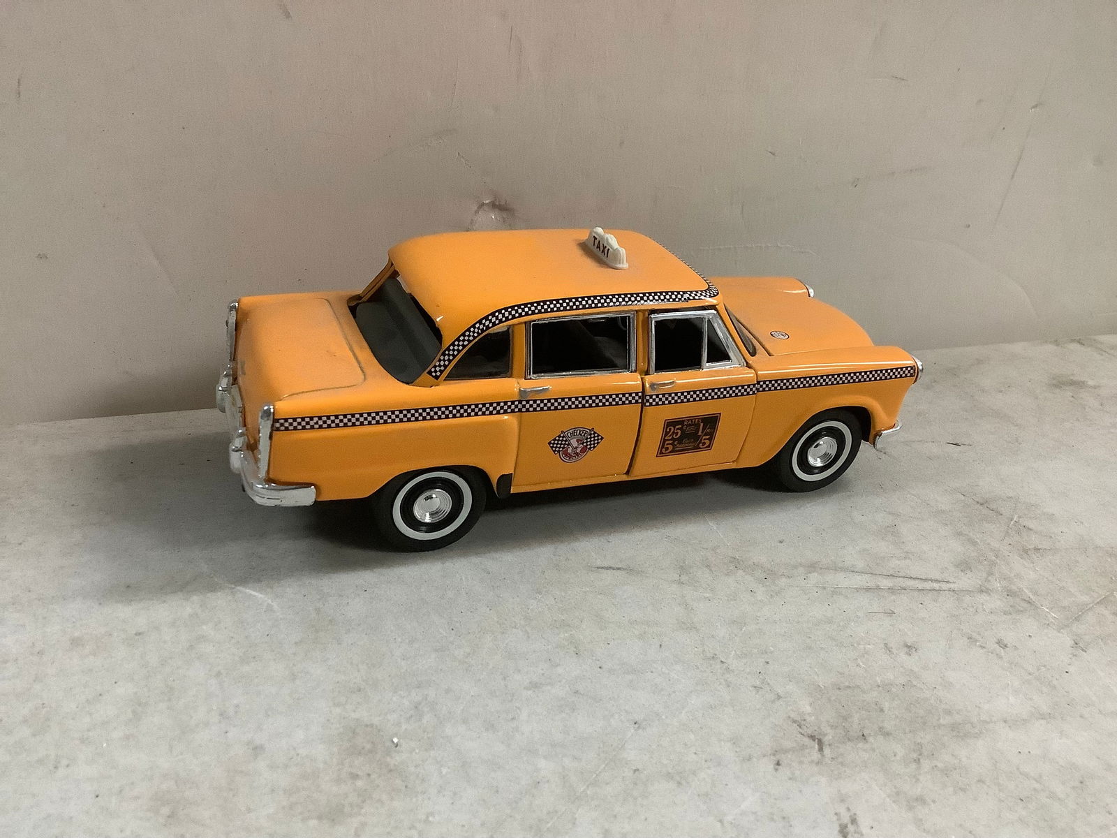 1963 checker taxi cab model (1 of 1)
