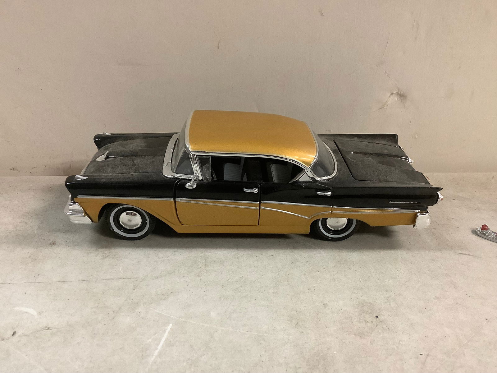 Arko 1958 ford fairtane 500 model (1 of 1)