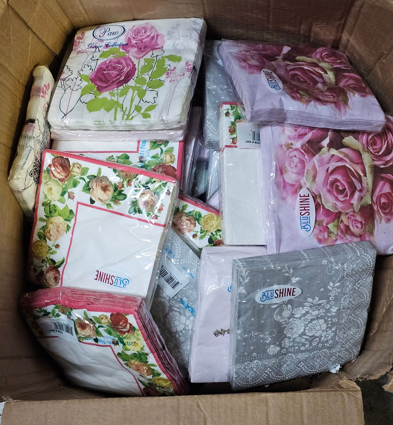 New Floral Paper Dinner Napkins: New Floral Paper Dinner Napkins