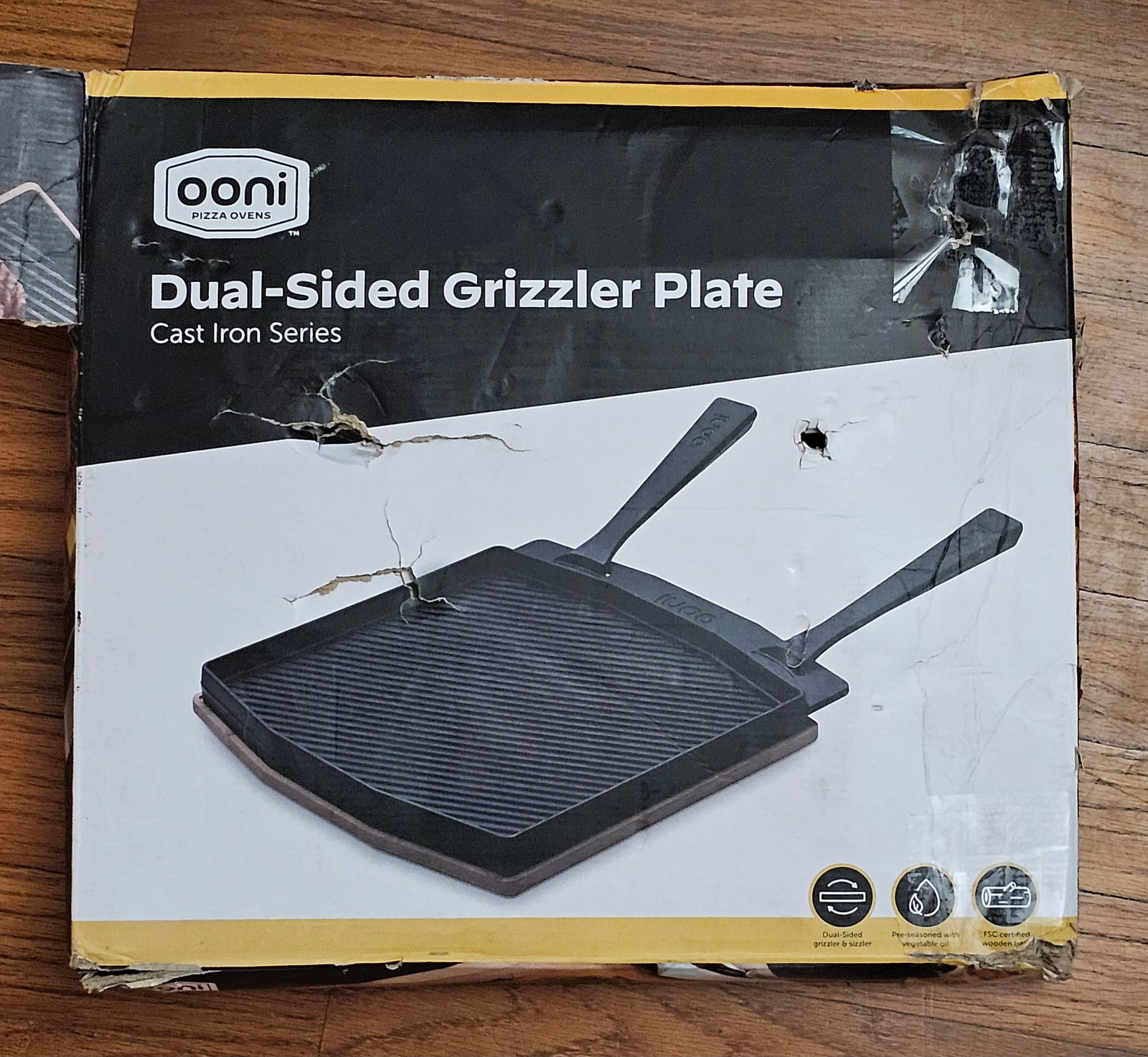 Ooni Cast Iron Grizzler Plate NIB but box damaged (1 of 1)